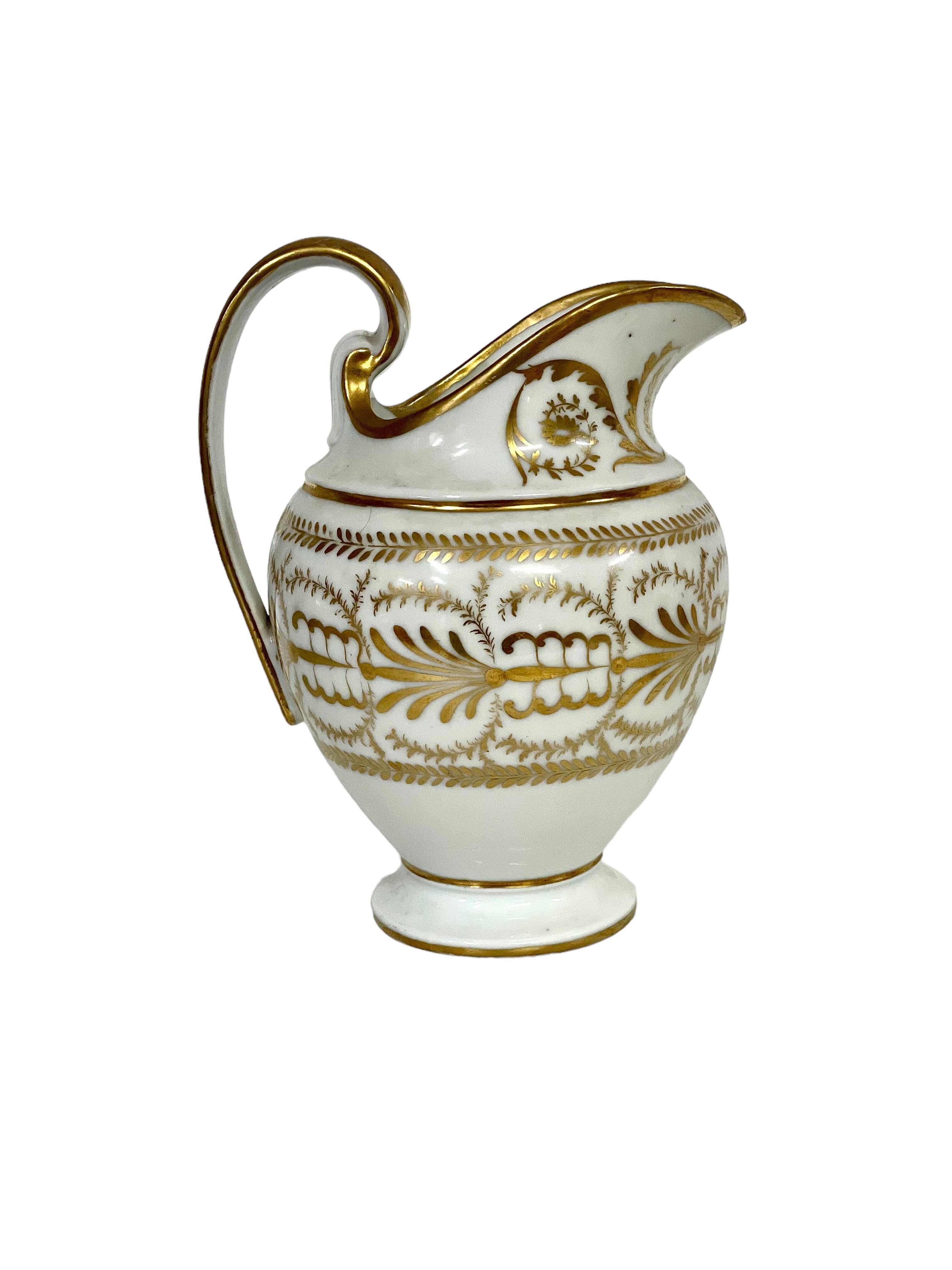 Old Paris Porcelain Wash Jug and Basin with Gilt Decoration For Sale 4
