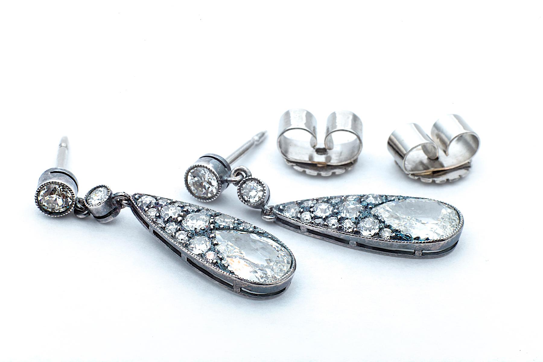 Women's Old Pear Cut Diamond Platinum Drop Earrings