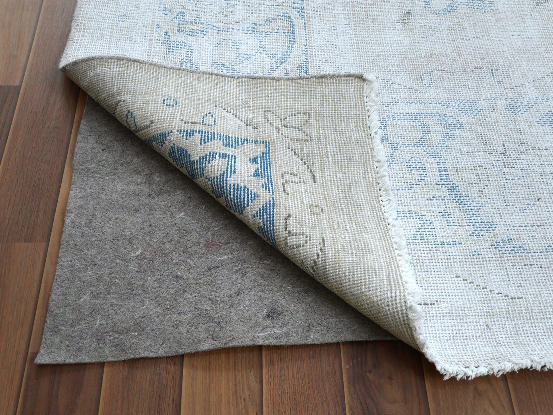 Old Persian Kerman Ivory Distressed Look Clean Organic Wool Hand Knotted Rug In Distressed Condition In Carlstadt, NJ