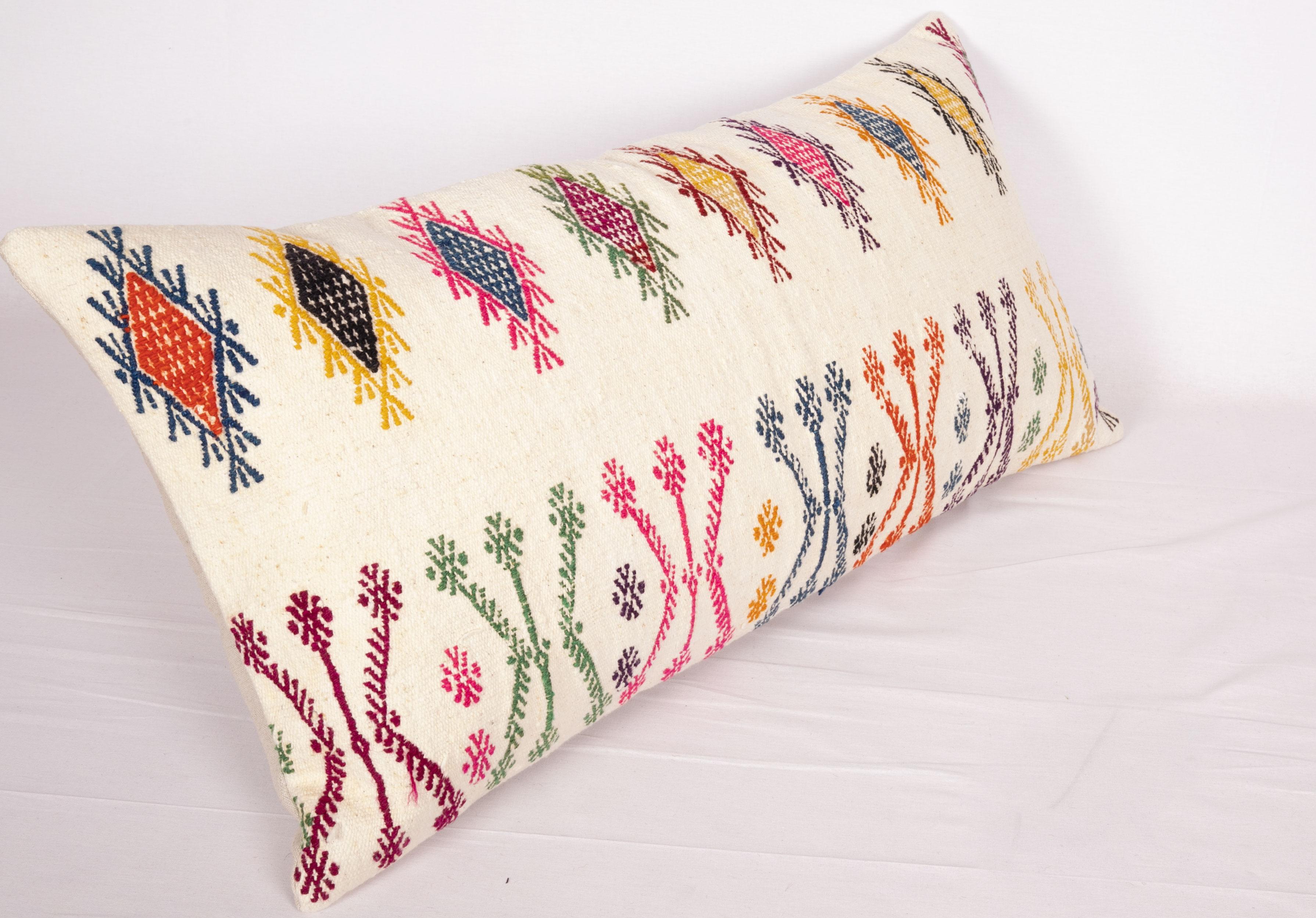 Old Pillow Case Made from a Sothern Anatolian Cicim Kilim, Mid-20th Century In Good Condition In Istanbul, TR