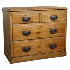 Old pine Used English chest of drawers with four drawers