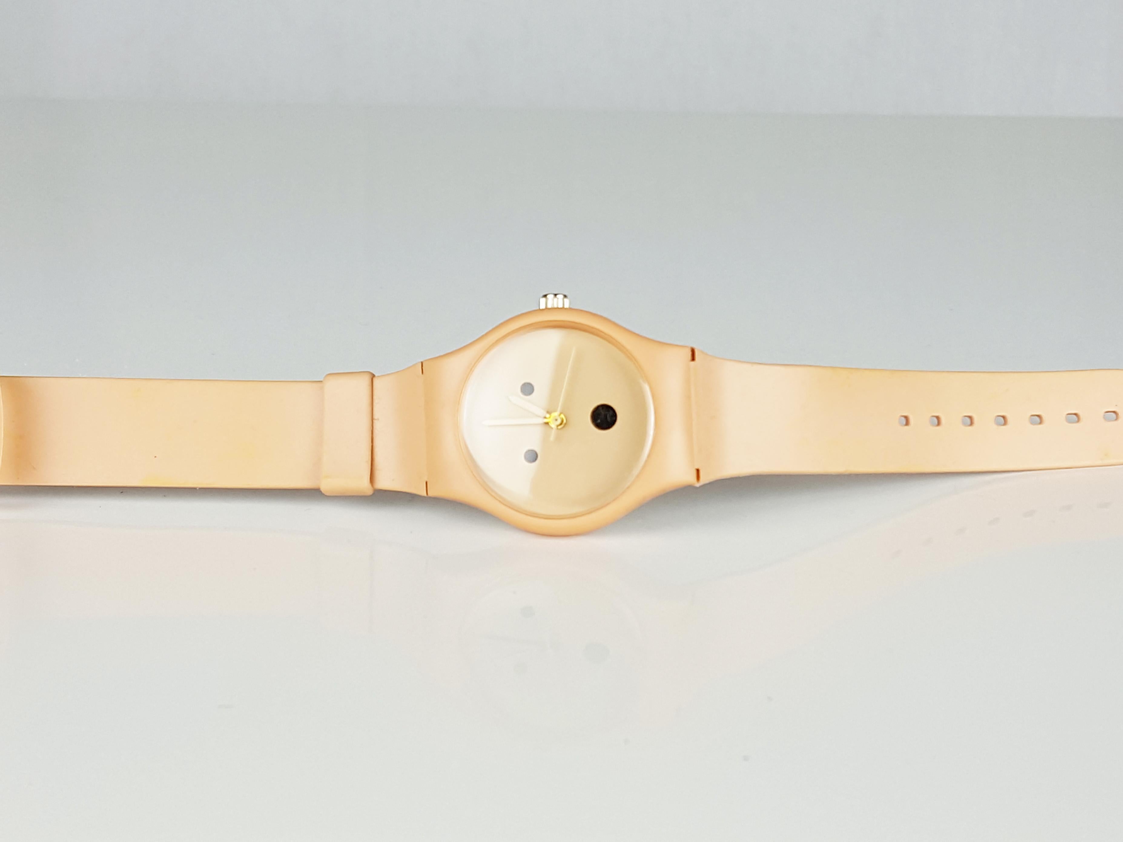 Old Pink Plastic & Rubber '90er Jahre Armbanduhr von a. Mendini für das Museo Alchimia (Edelstahl) im Angebot