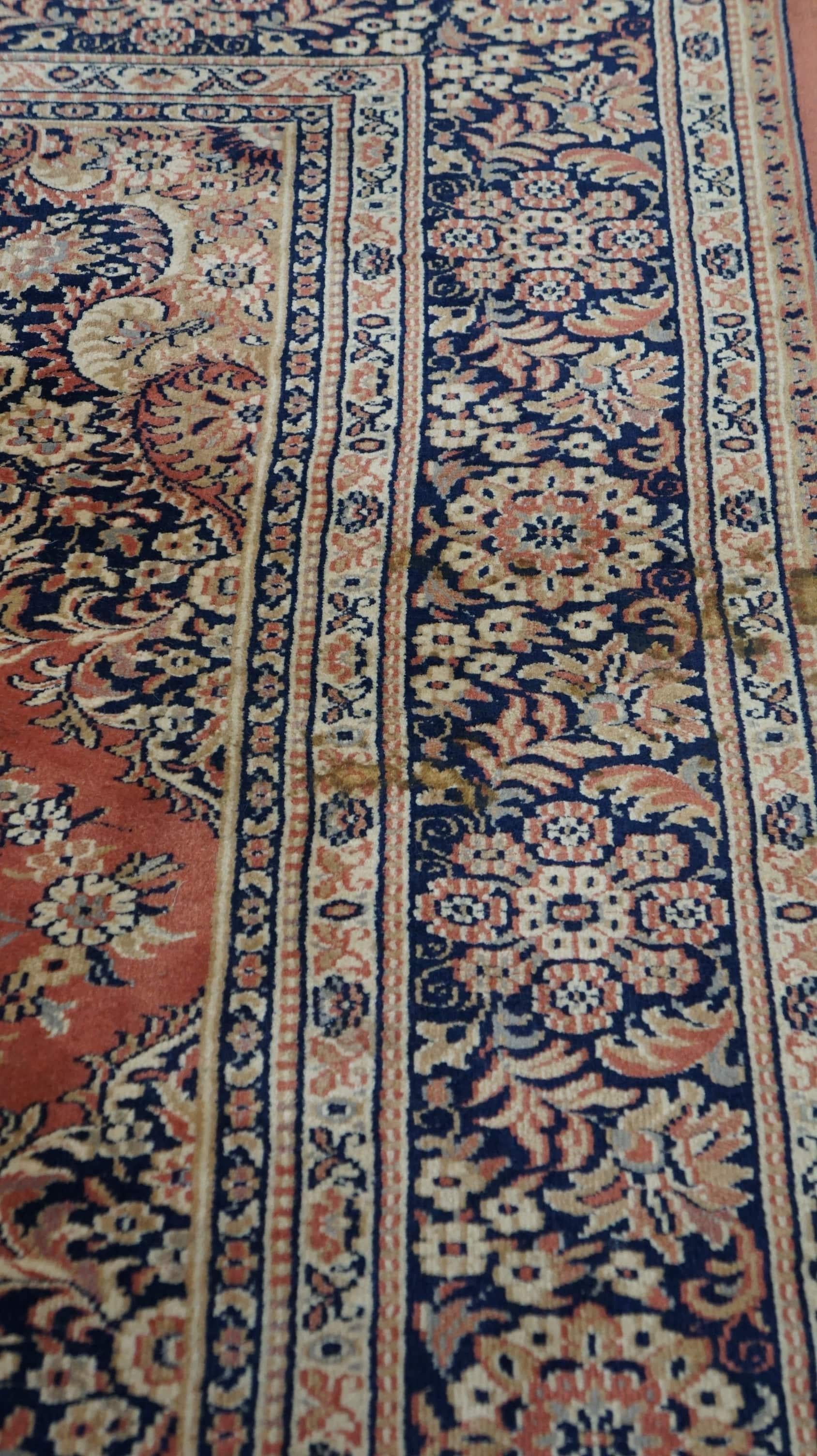 Vieux tapis oriental rose, rouge et bleu avec beau motif, 285 x202 cm en vente 1