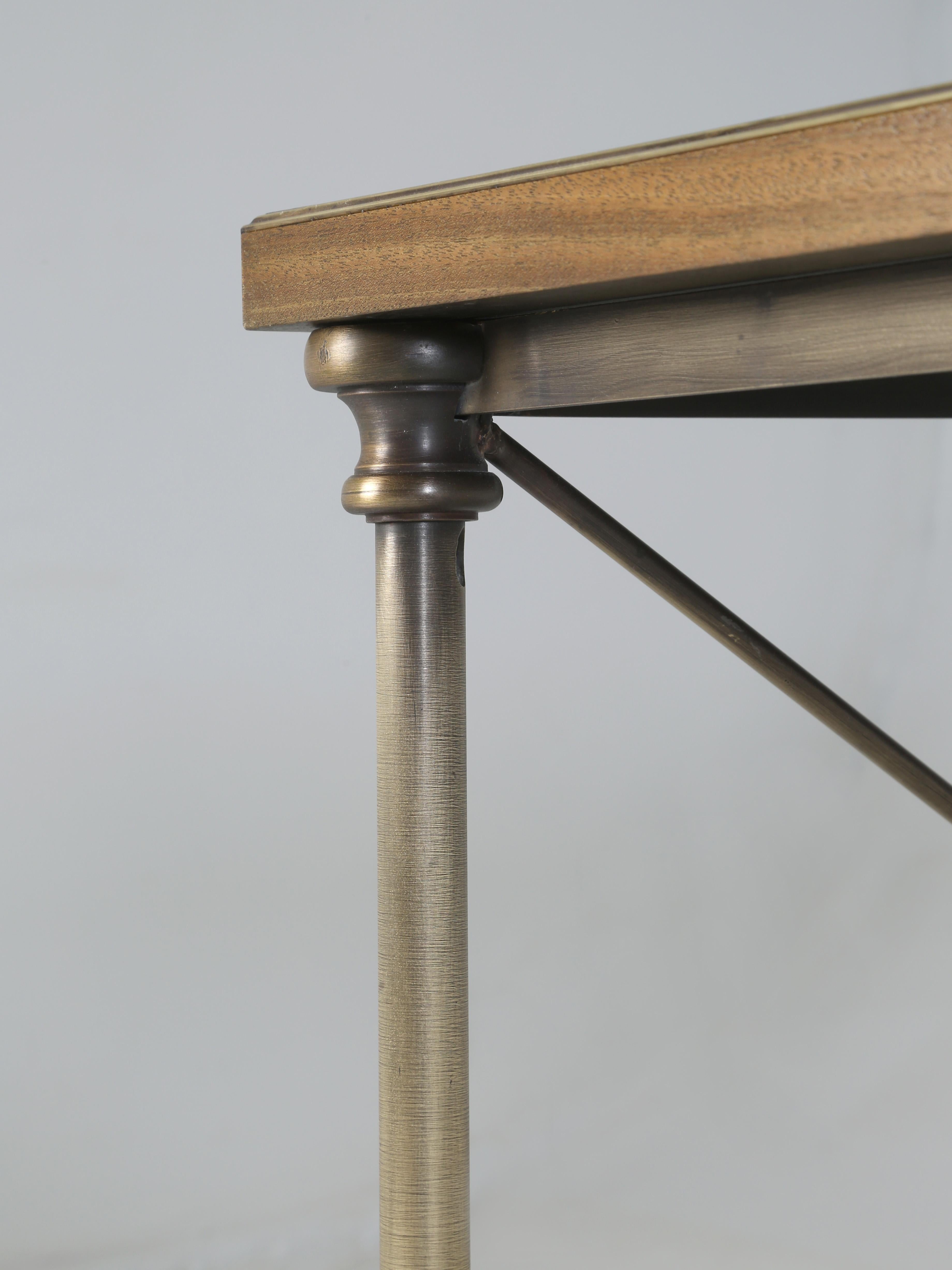  Table de salle à manger d'inspiration industrielle Old Plank en bronze, laiton et noyer dans n'importe quelle taille en vente 3