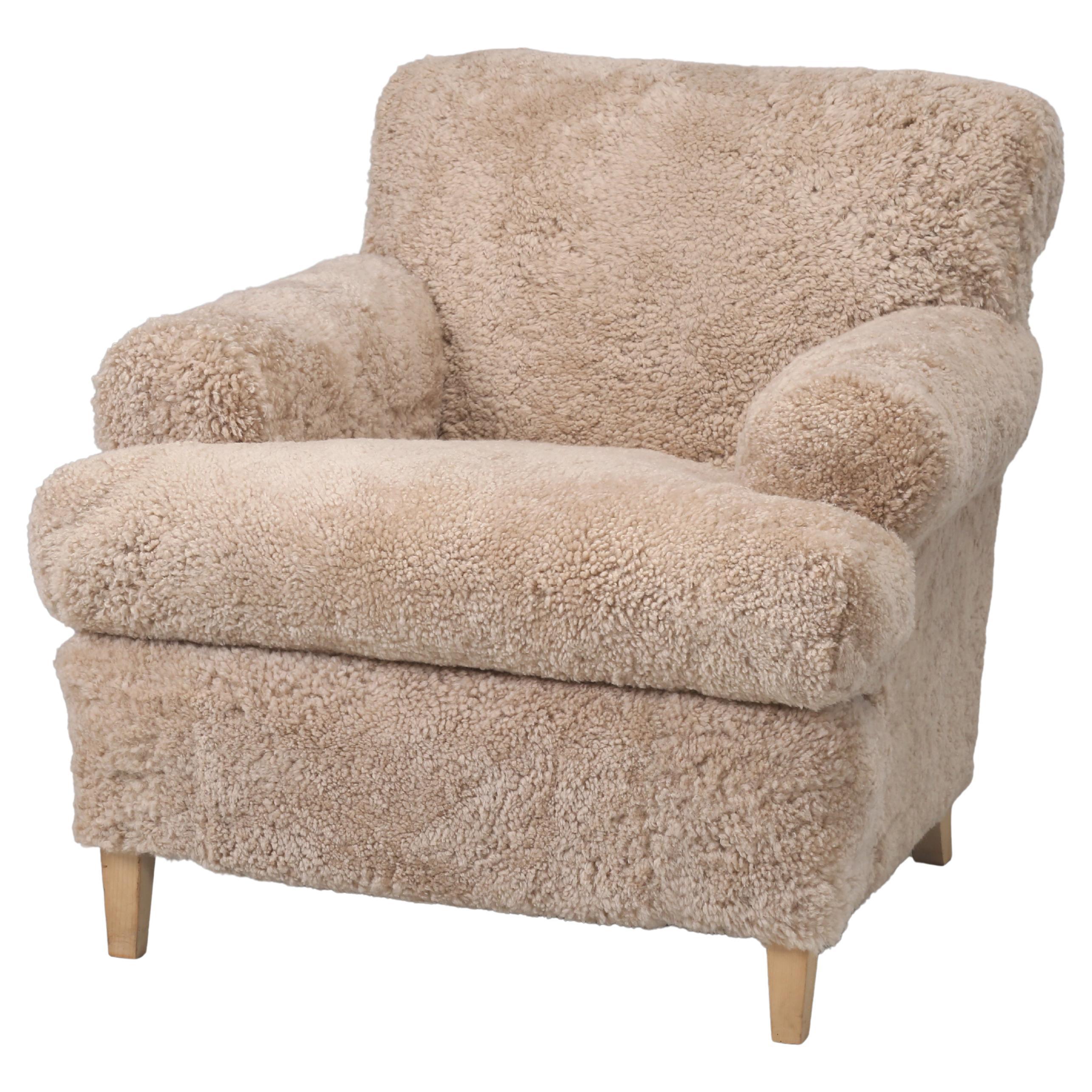 Fauteuil Old Plank's recouvert du plus beau shearling importé de Nouvelle-Zélande. en vente