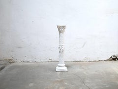 Old plaster column
