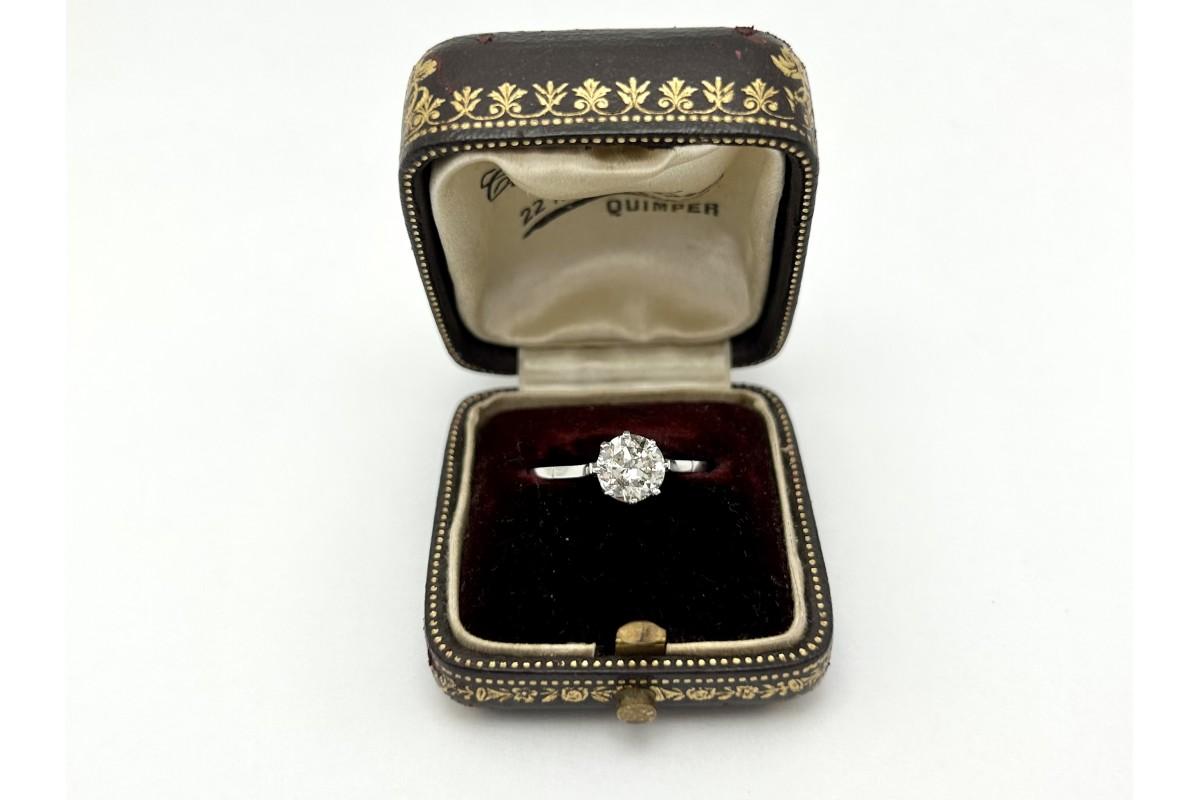 Bague ancienne en platine avec un diamant de taille ancienne 1,35 carat en vente 3