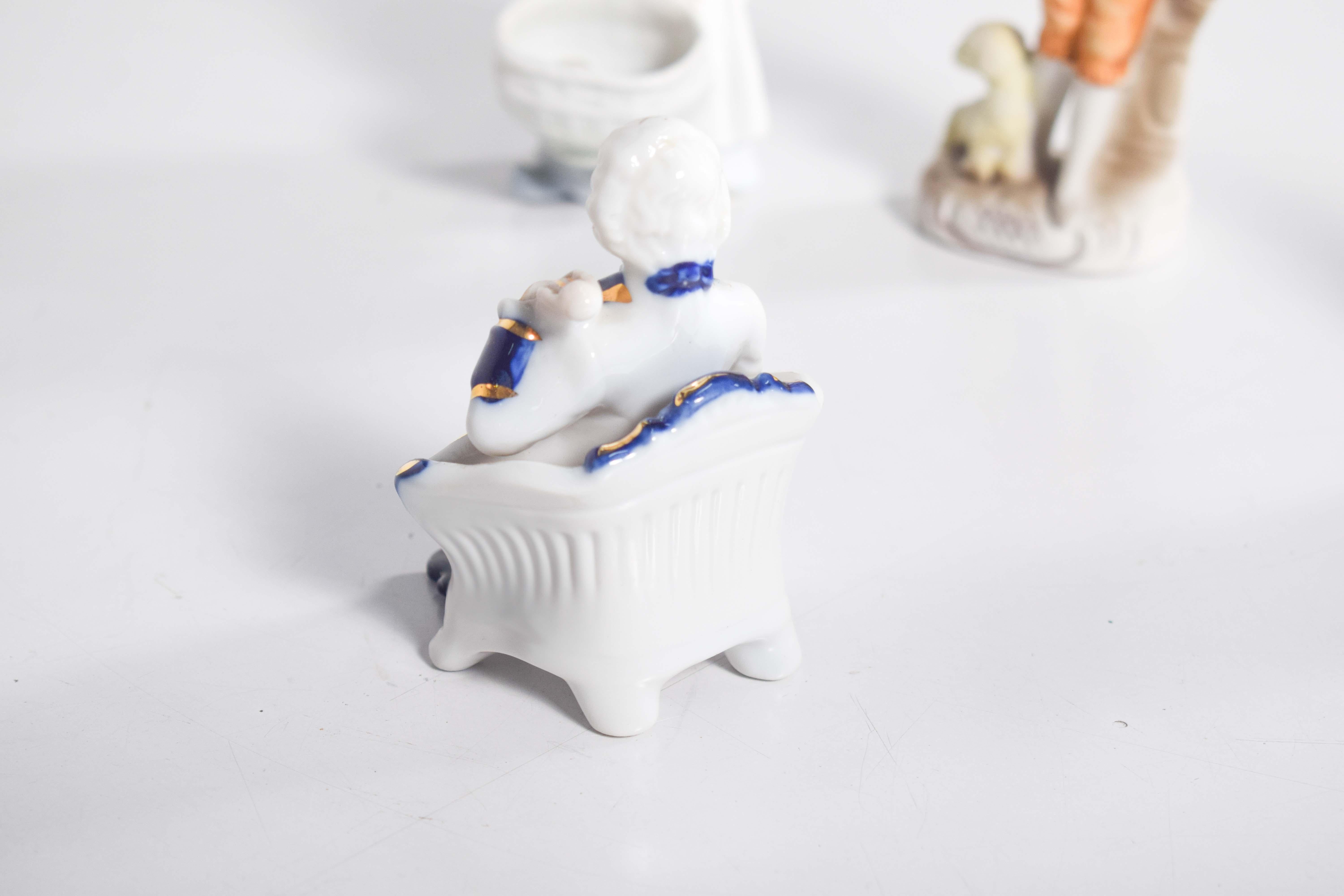 Old Porcelain Decorative Figures, Set of Four For Sale 1