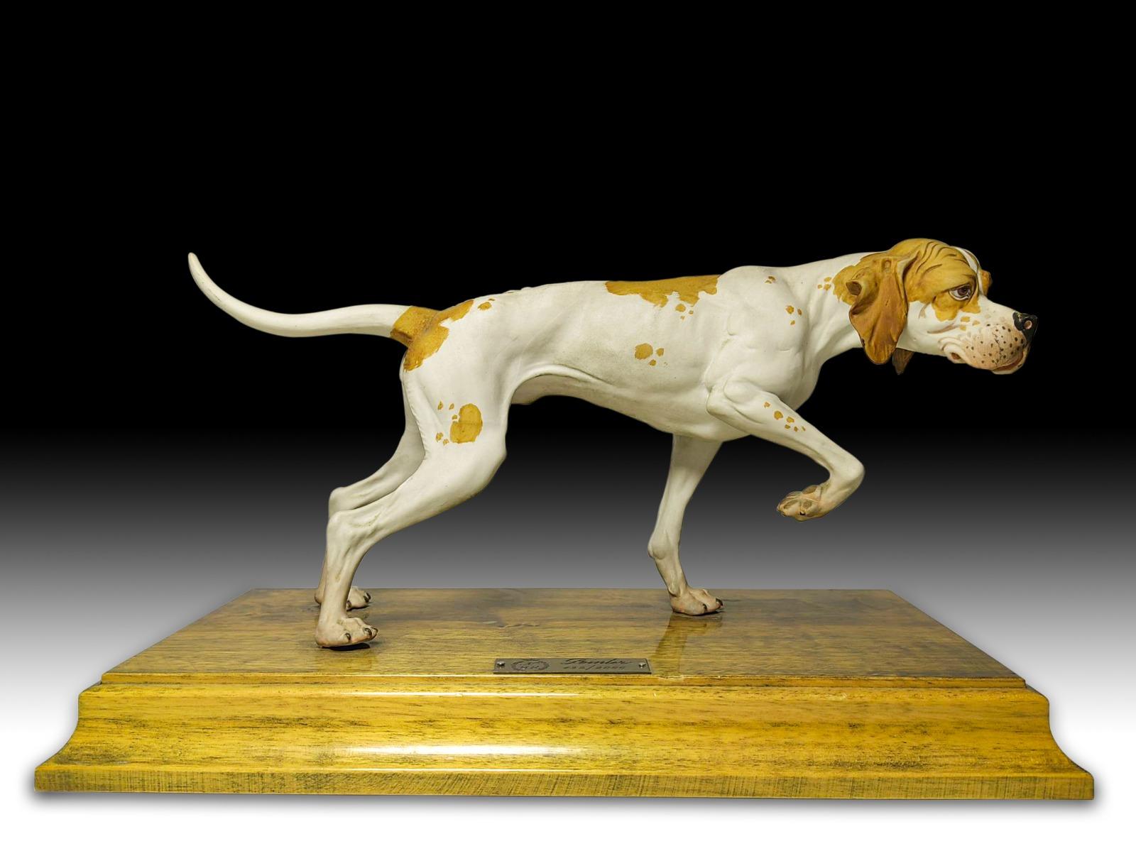 Old Porcelain Pointer, Early 20th Century For Sale 1
