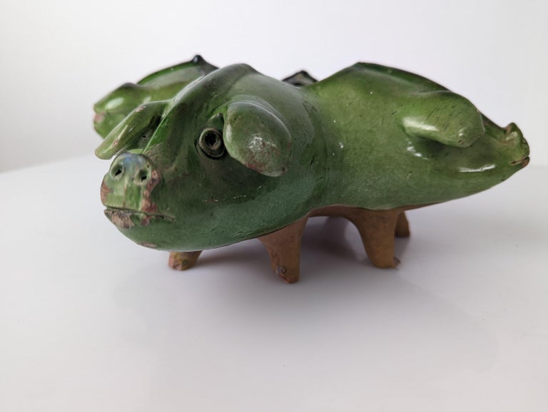 Old Pottery Glazed Pigs Center In Fair Condition For Sale In Benalmadena, ES