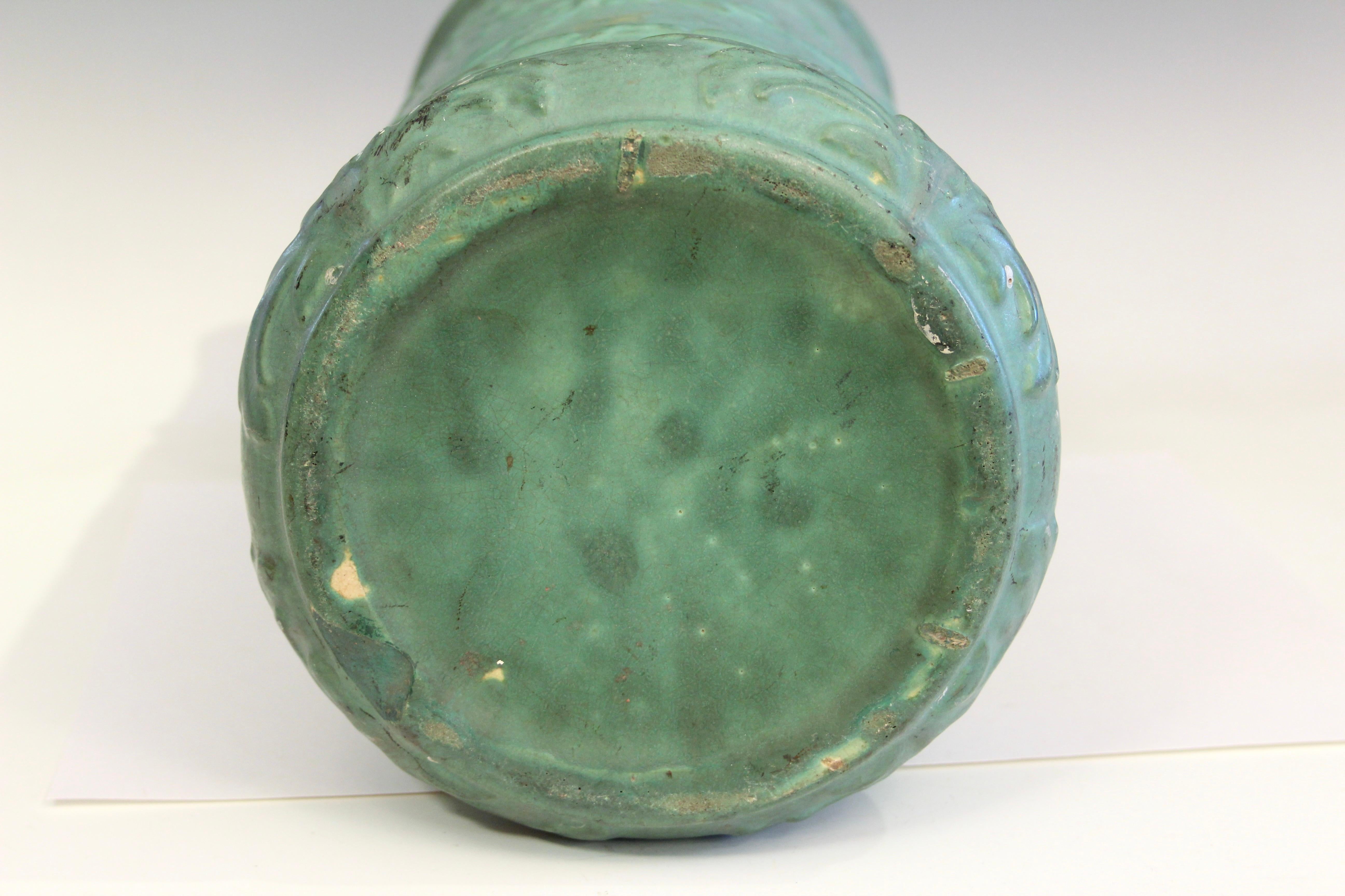 Alfarería antigua Matt Green Arts & Crafts Paragüero antiguo Cepillo Roseville Moldeado en venta
