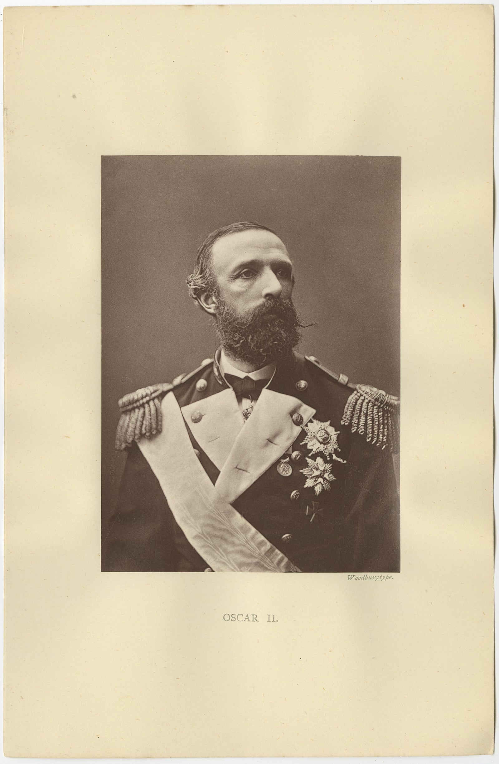 Antique portrait titled 'Oscar II'. 

Old print depicting King Oscar II Of Sweden. This is a Woodburytype or carbon print photograph mounted to paper.

Artists and Engravers: Anonymous.

Condition: Very good, please study image carefully.