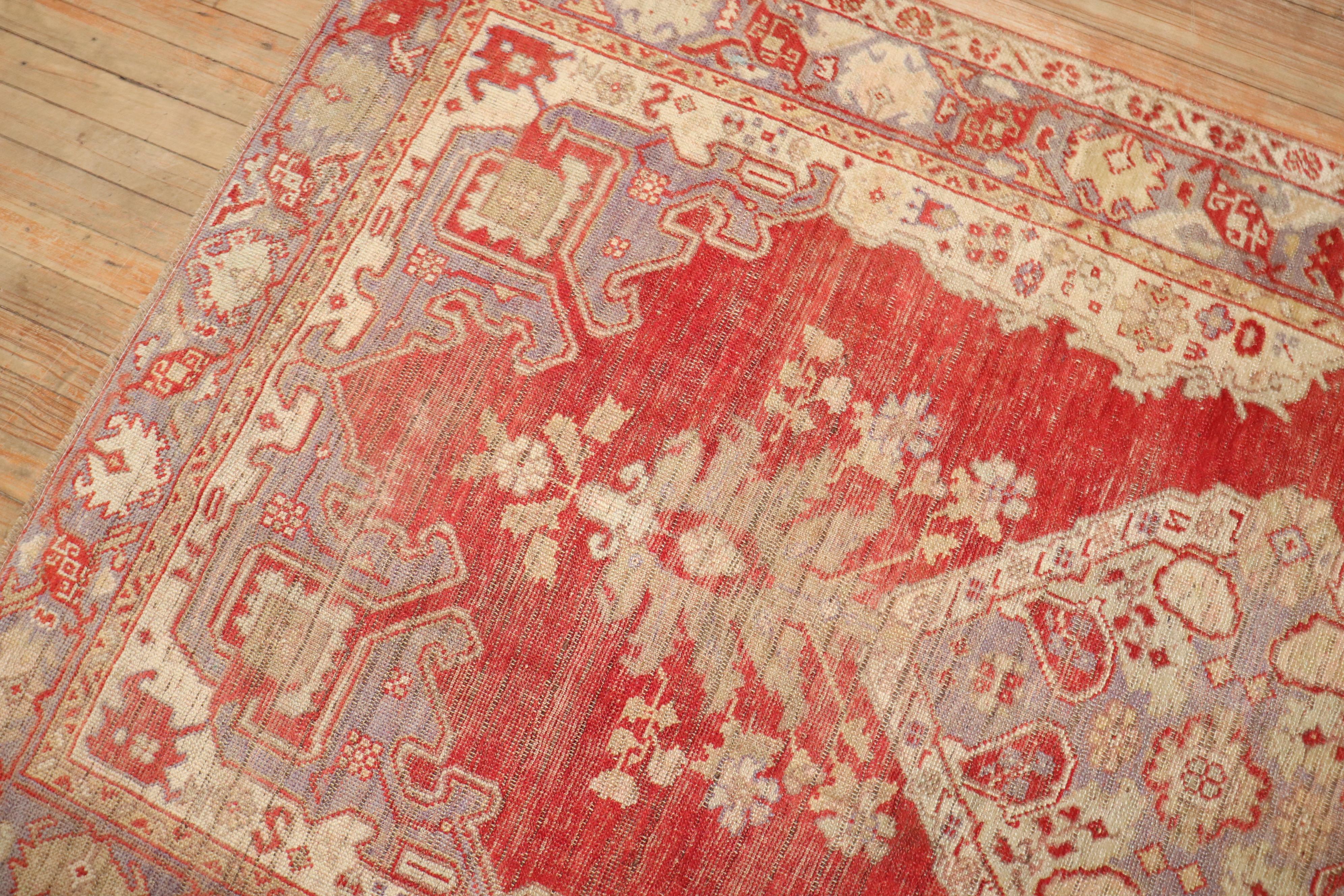 A vintage Turkish Kula carpet from the 2nd quarter of the 20th century in predominantly red,

Measures: 4'3'' x 7'4''.