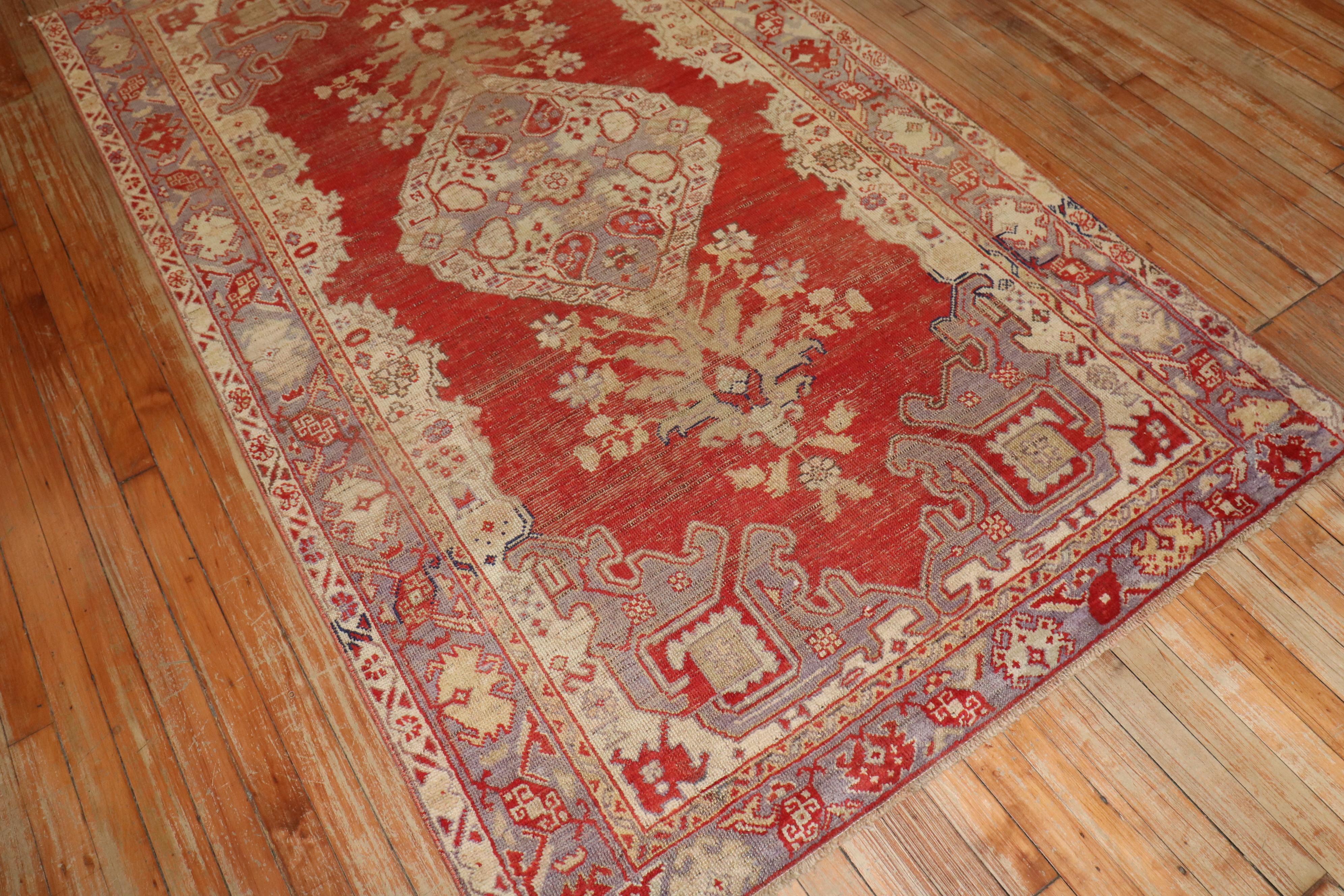 20ième siècle Ancien tapis de Turquie rouge Kula  en vente