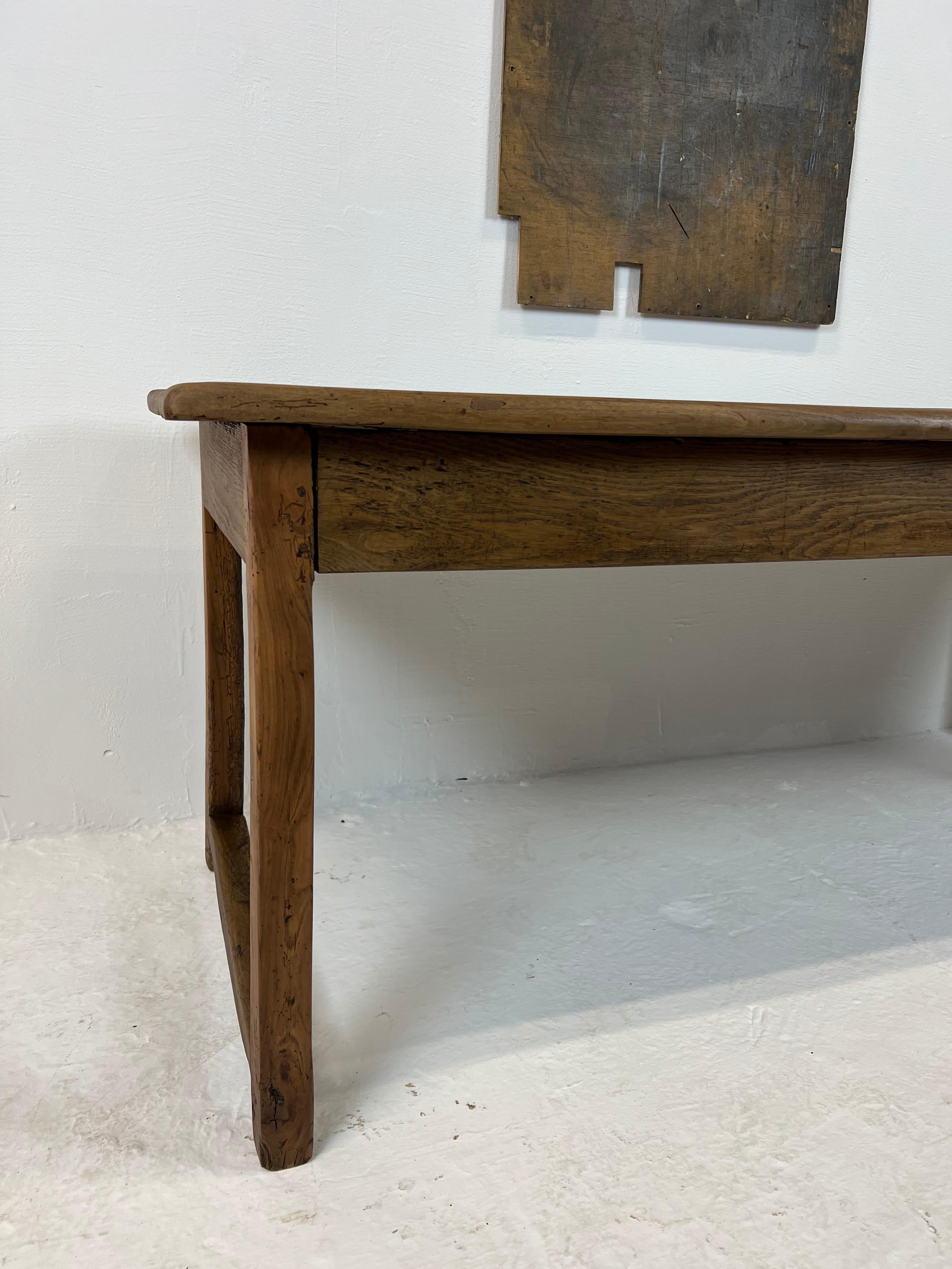 Old Restored Farm Table, in Oak and Cherry France, XIX th In Good Condition In LYON, FR