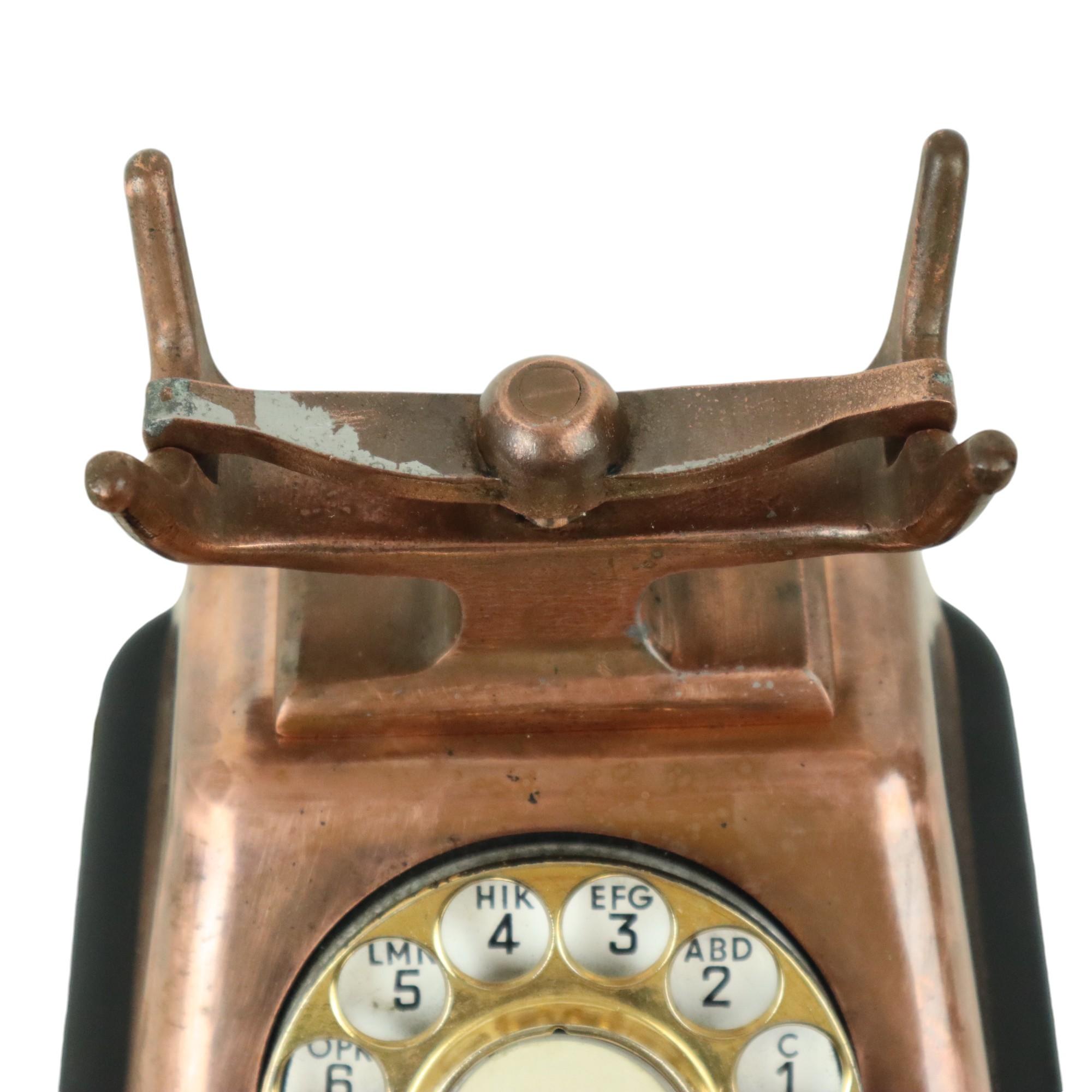 Vecchio telefono rotante in rame rosso bachelite KTAS anni '30 In condizioni buone in vendita a Poperinge, BE