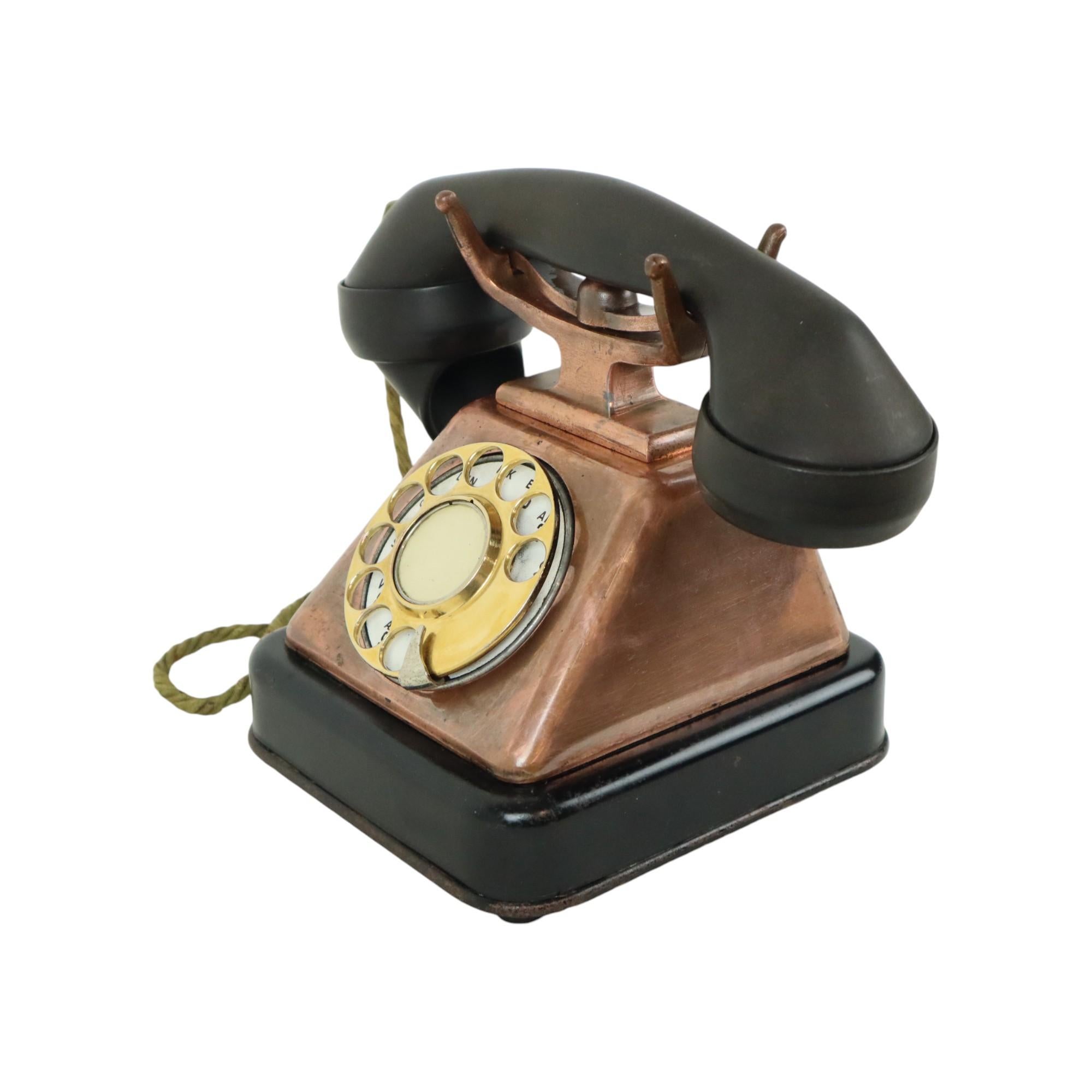 Vecchio telefono rotante in rame rosso bachelite KTAS anni '30 in vendita 2