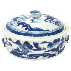 Sopera/Veladera redonda antigua de porcelana china de exportación azul y blanca de Cantón