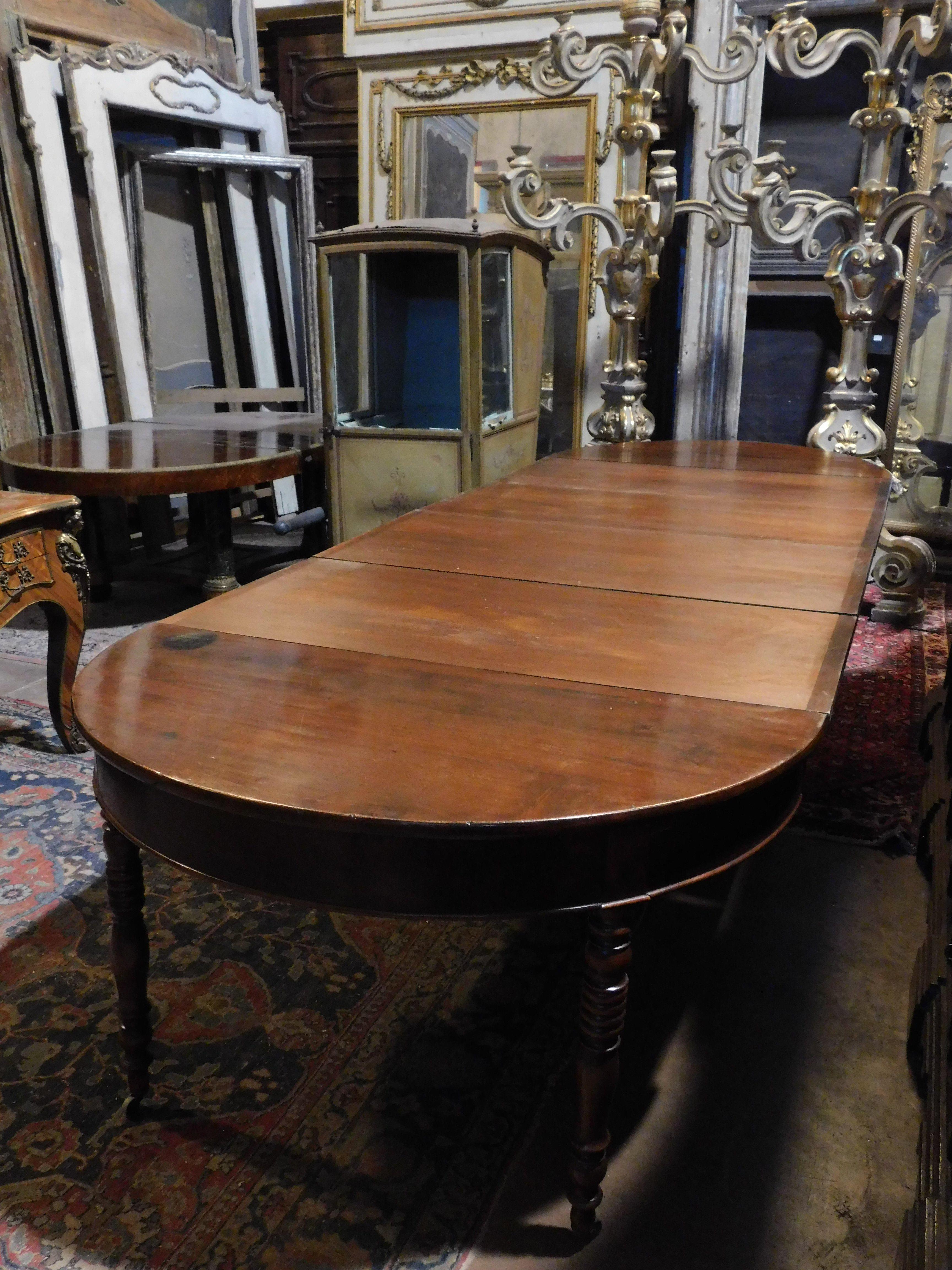 Italian Old Round table in poplar and walnut wood, extendable up to 6 meters, Italy For Sale