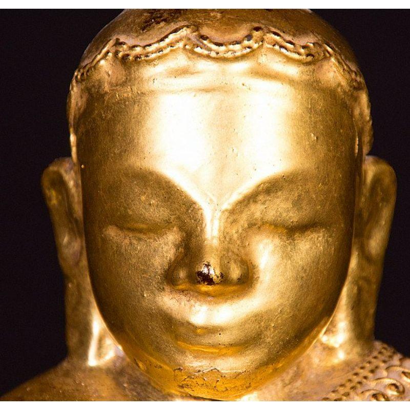 Ancienne statue de Bouddha en pierre de sable de Birmanie en vente 5