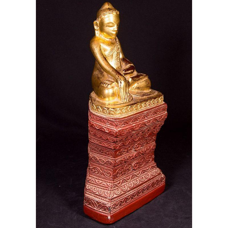 Old Sandstone Buddha Statue from Burma For Sale 9