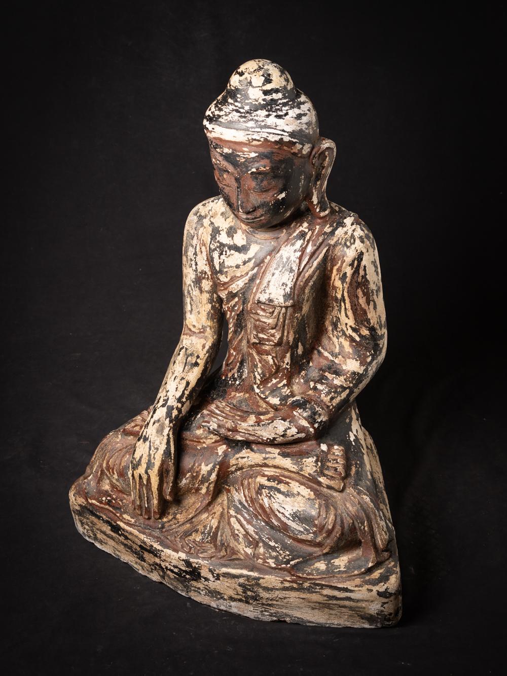 Buddha-Statue aus altem Sandstein aus Burma im Angebot 1