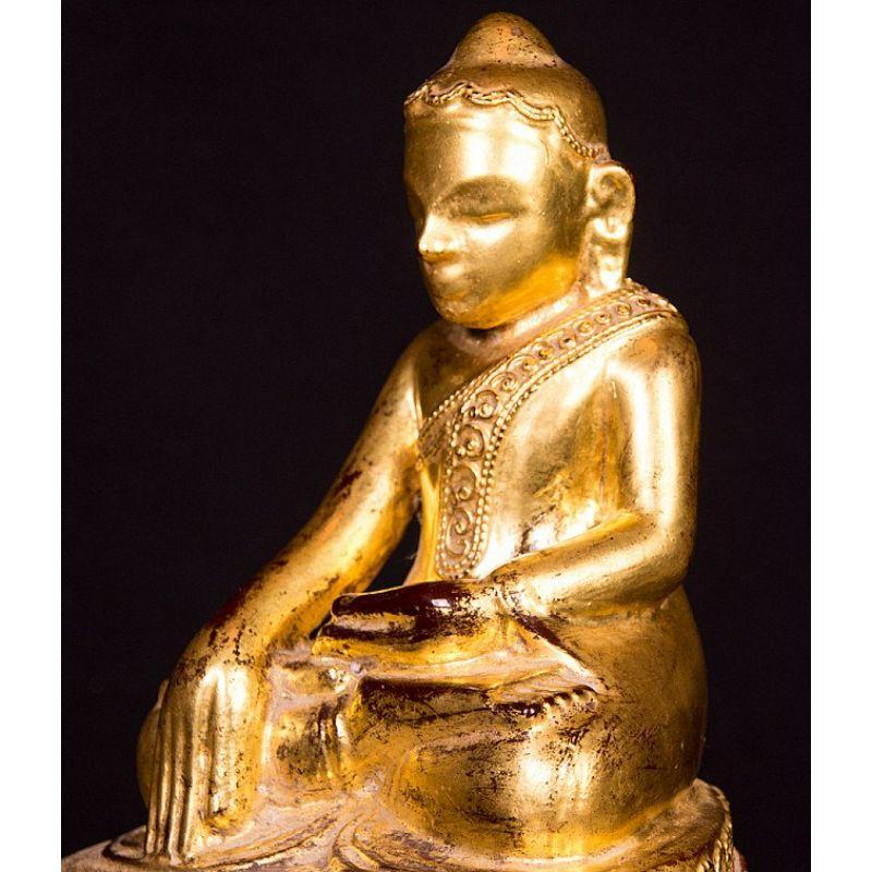 Old Sandstone Buddha Statue from Burma For Sale 2