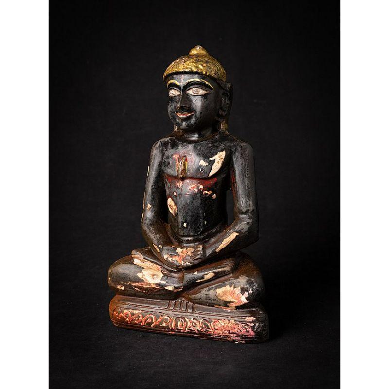 Material: Sandstone
Material: wood
Measures: 30,2 cm high 
18,5 cm wide and 8,5 cm deep
Weight: 4.582 kgs
Dhyana mudra
Originating from India
Middle 20th century.
 