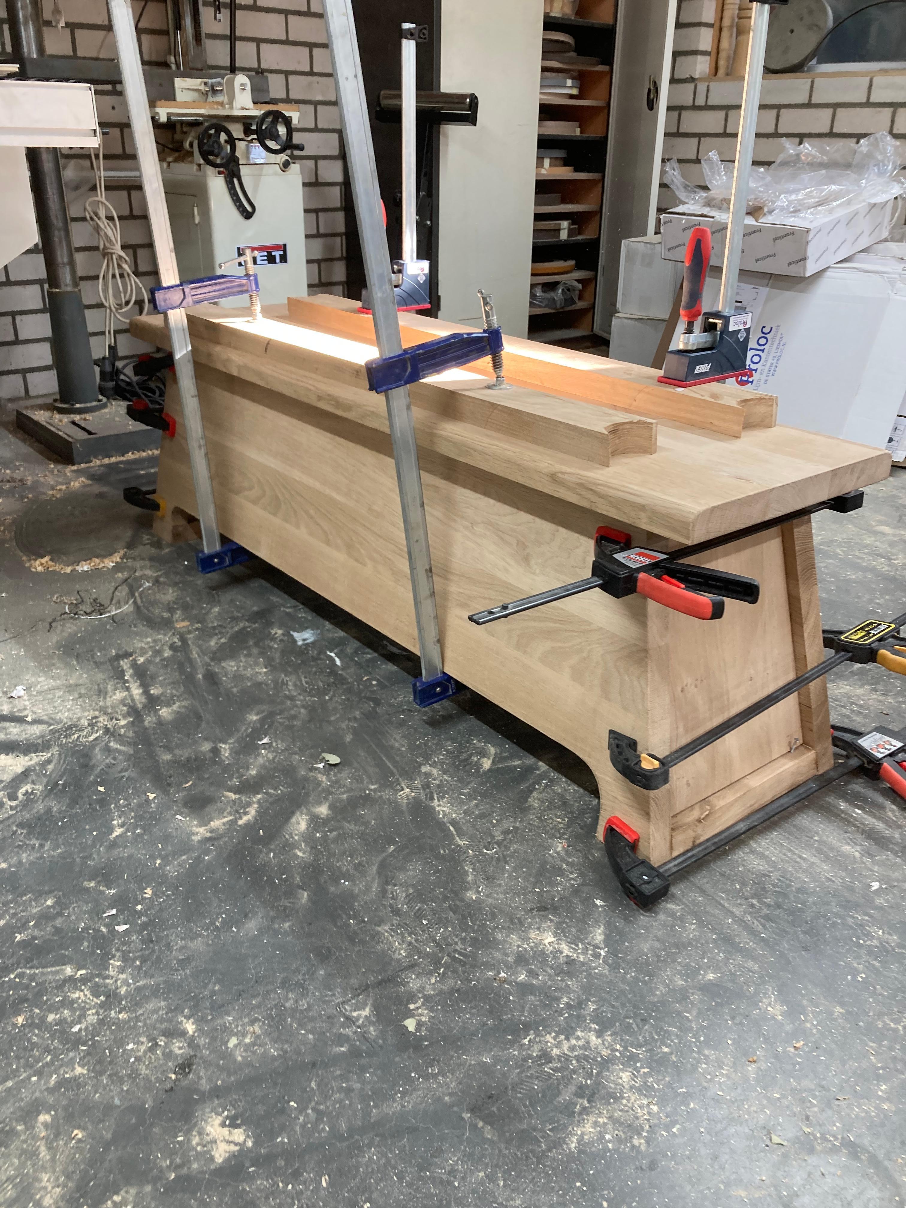 Europeo Tavolino da panca di design olandese contemporaneo Harm De Veer Wood in vendita