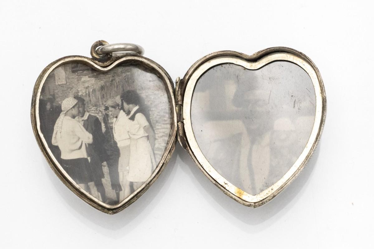 da uomo o donna Antico medaglione sentimentale in argento per foto, Europa occidentale, inizio XX secolo. in vendita