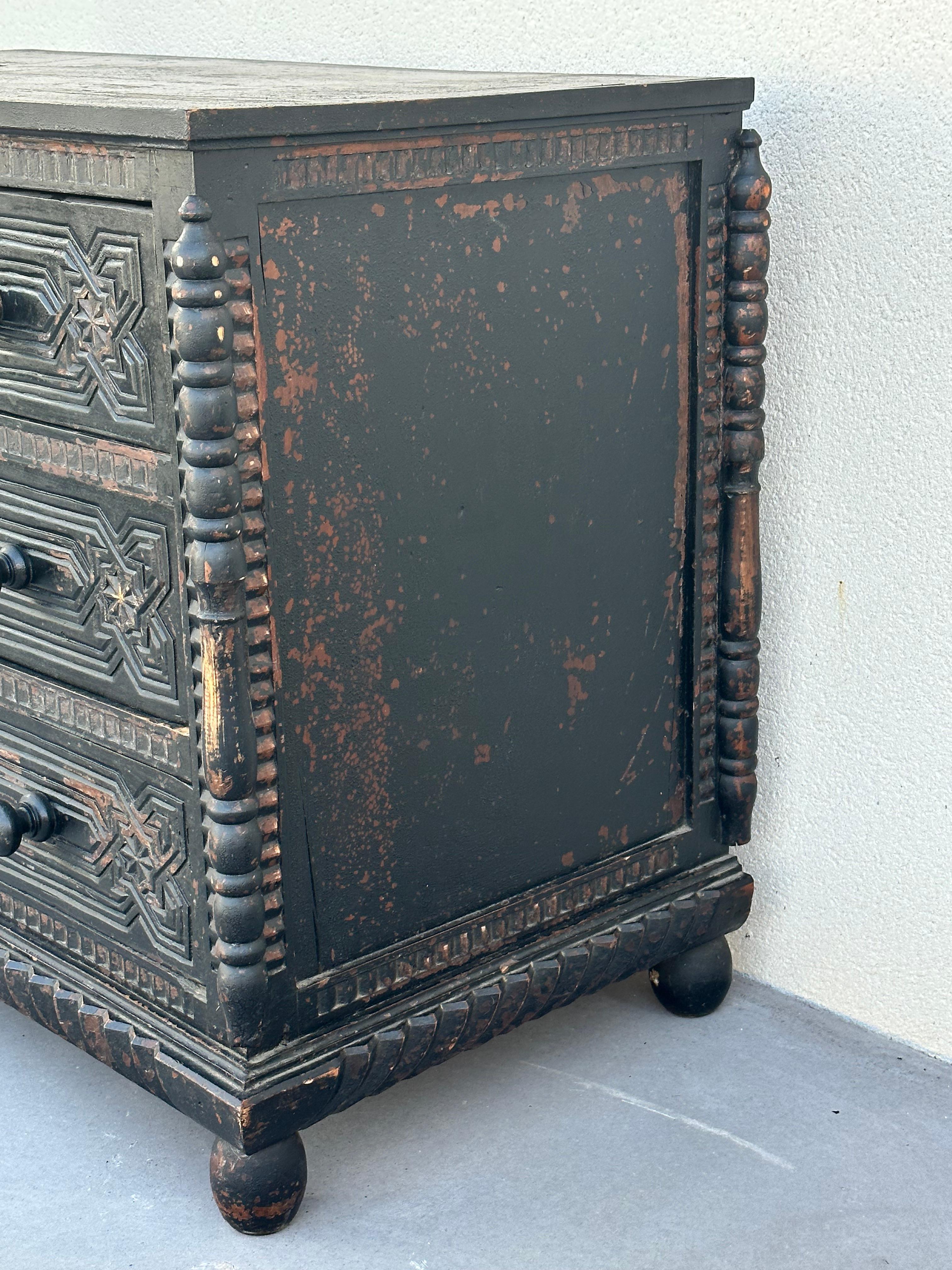 Wood Old shabby chic chest of drawers, nice patina and elaborate, France circa 1980s