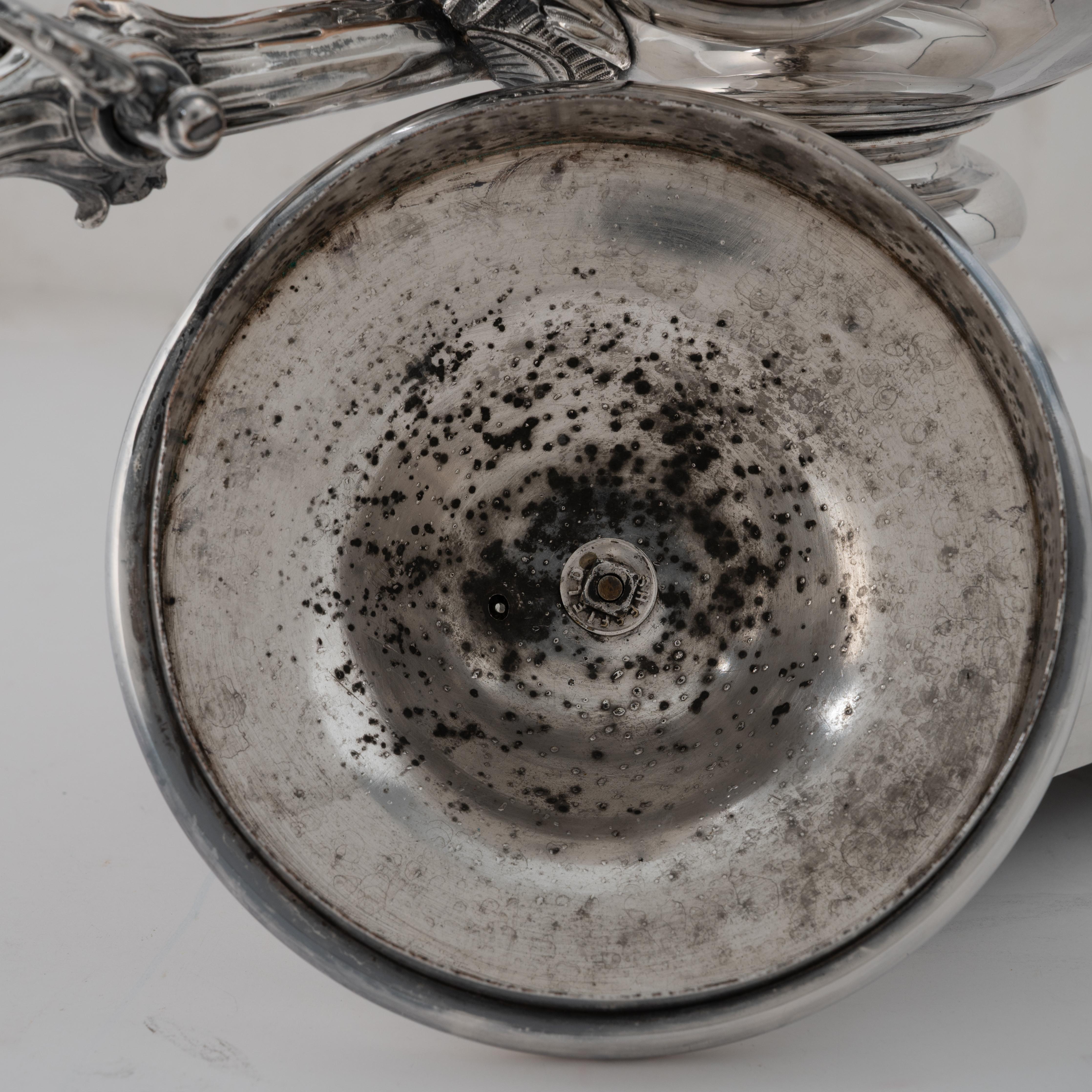 Vecchia urna per acqua calda di Sheffield, stemma della famiglia Harris, c.C. 1830 in vendita 7
