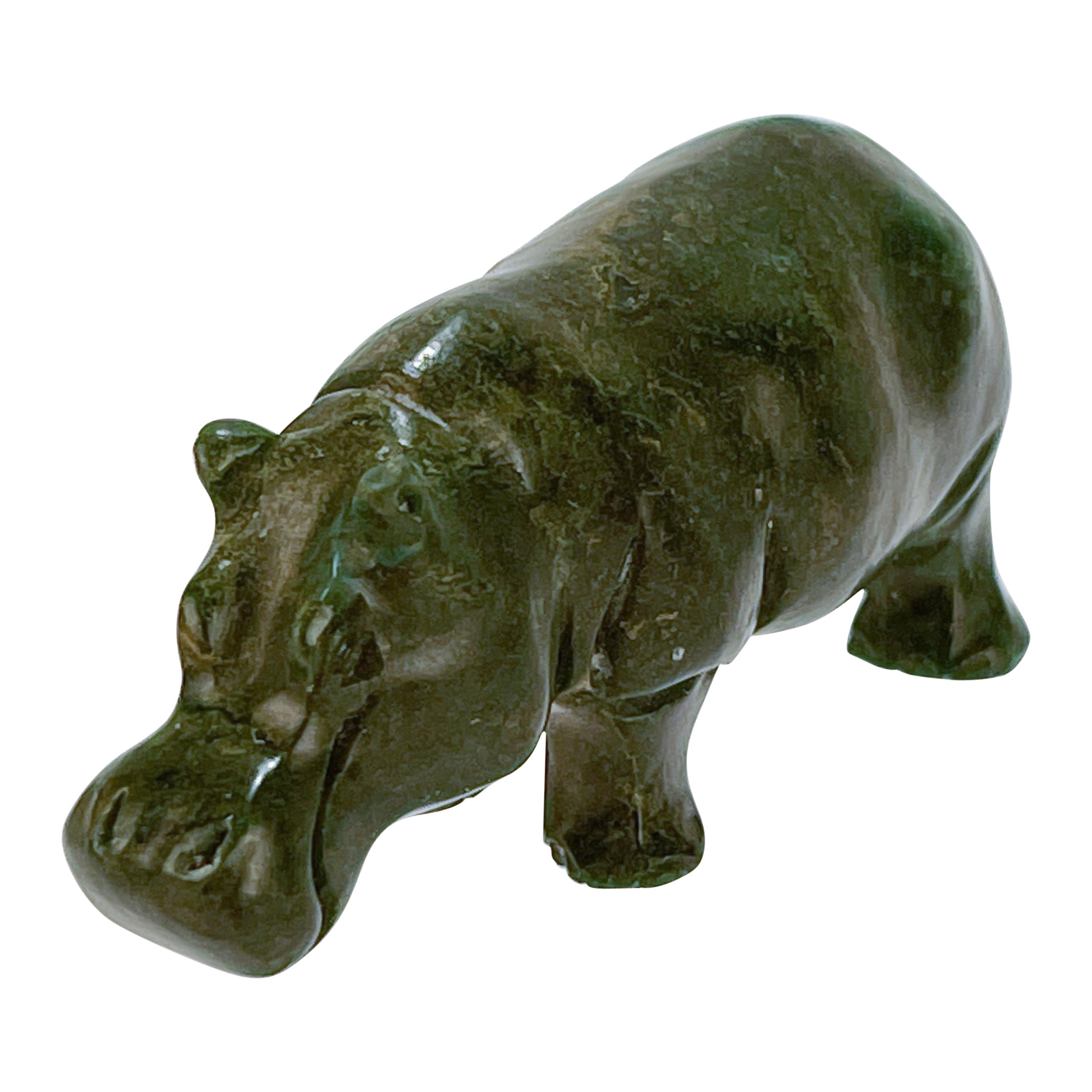 Ancienne figure d'hippopotamus allemande et russe sculptée en jade néphrite, signée