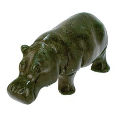 Vecchia figura di ippopotamo tedesca/russa di giada nefrite intagliata firmata