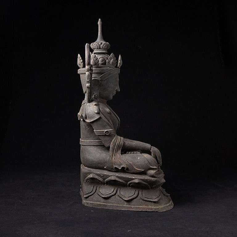 20th Century Old sitting Buddha from Burma For Sale