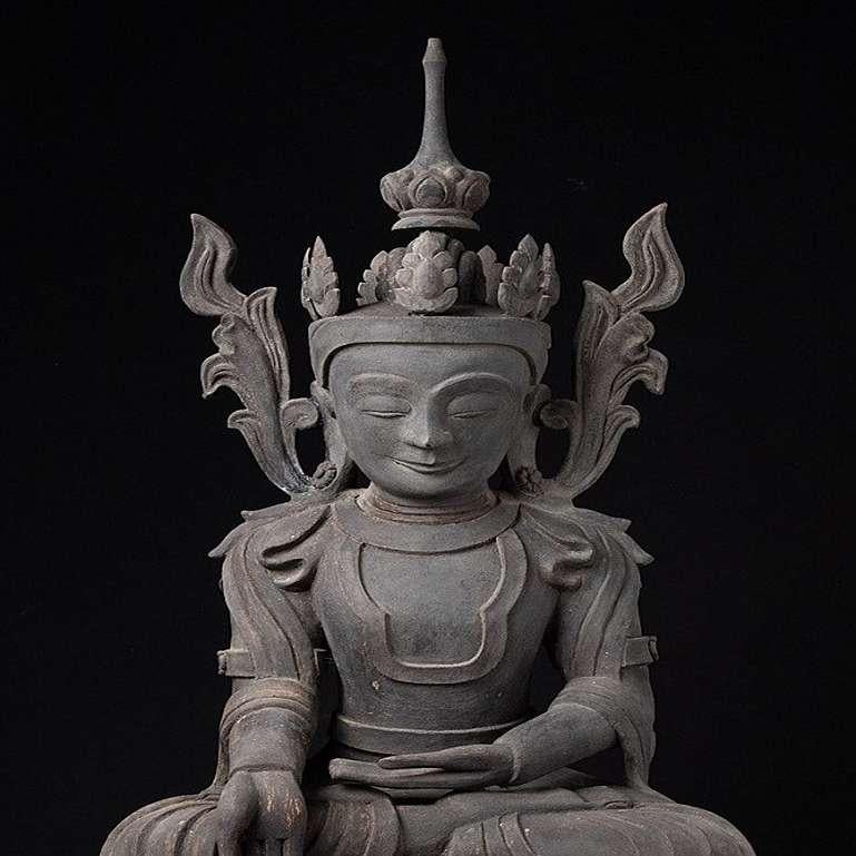 Bouddha assis ancien de Birmanie en vente 3