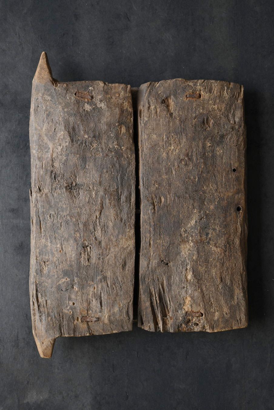 Old small wooden door of African Dogon granary/wall hanging object/20th century 4