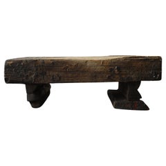 Antiguo banco de trabajo pequeño de madera utilizado por la laca japonesa  / Siglo XX / Wabi-Sabi