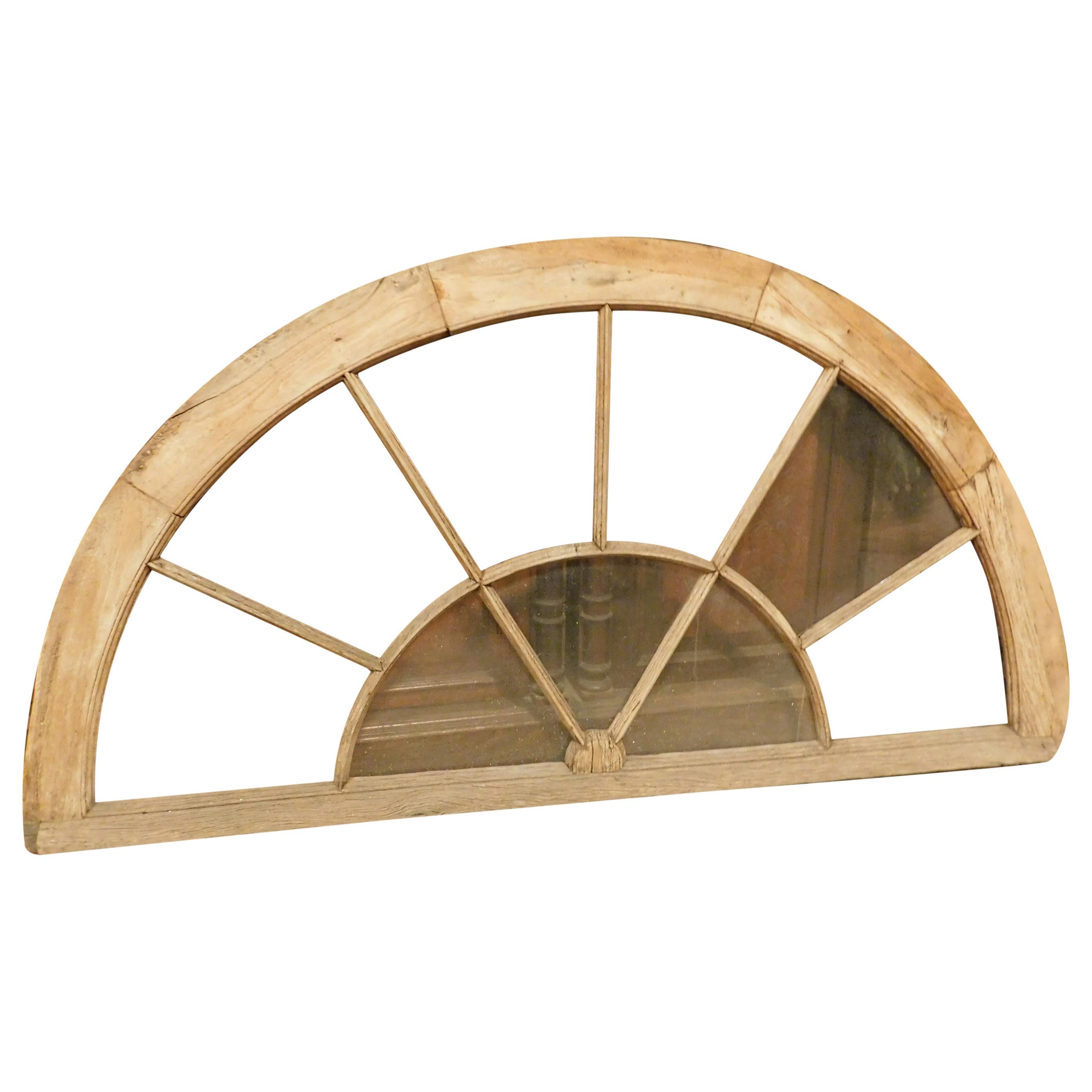 Altes Buntglasfenster:: Holz über Türlünette:: 20. Jahrhundert:: Italien im Angebot