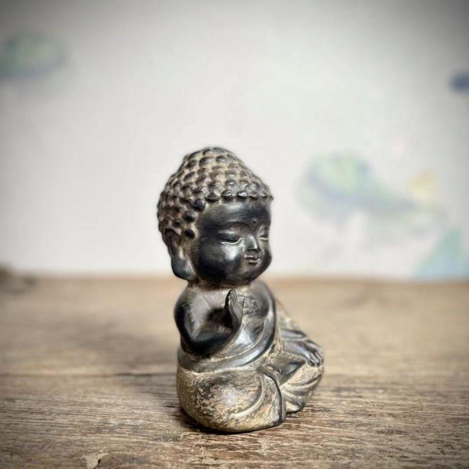 Statue de Bouddha Sakyamuni assis en pierre ancienne sculptée État moyen - En vente à 景德镇市, CN