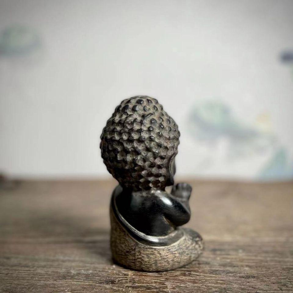 Pierre Statue de Bouddha Sakyamuni assis en pierre ancienne sculptée en vente
