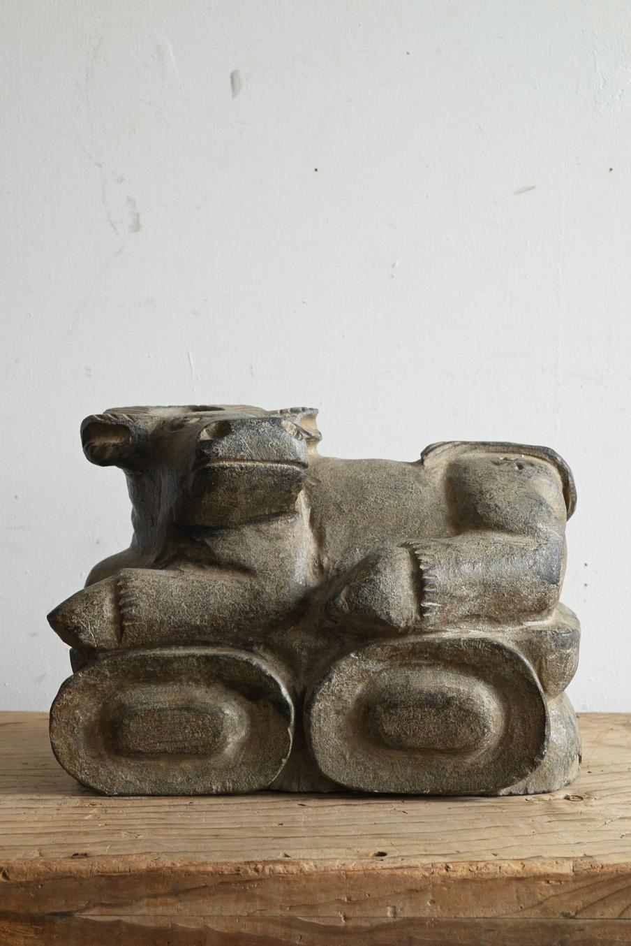 Old stone cow figurine from Korea or Japan/Before the 19th century/Deified cow For Sale 11