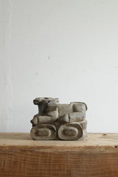 Old stone cow figurine from Korea or Japan/Before the 19th century/Deified cow