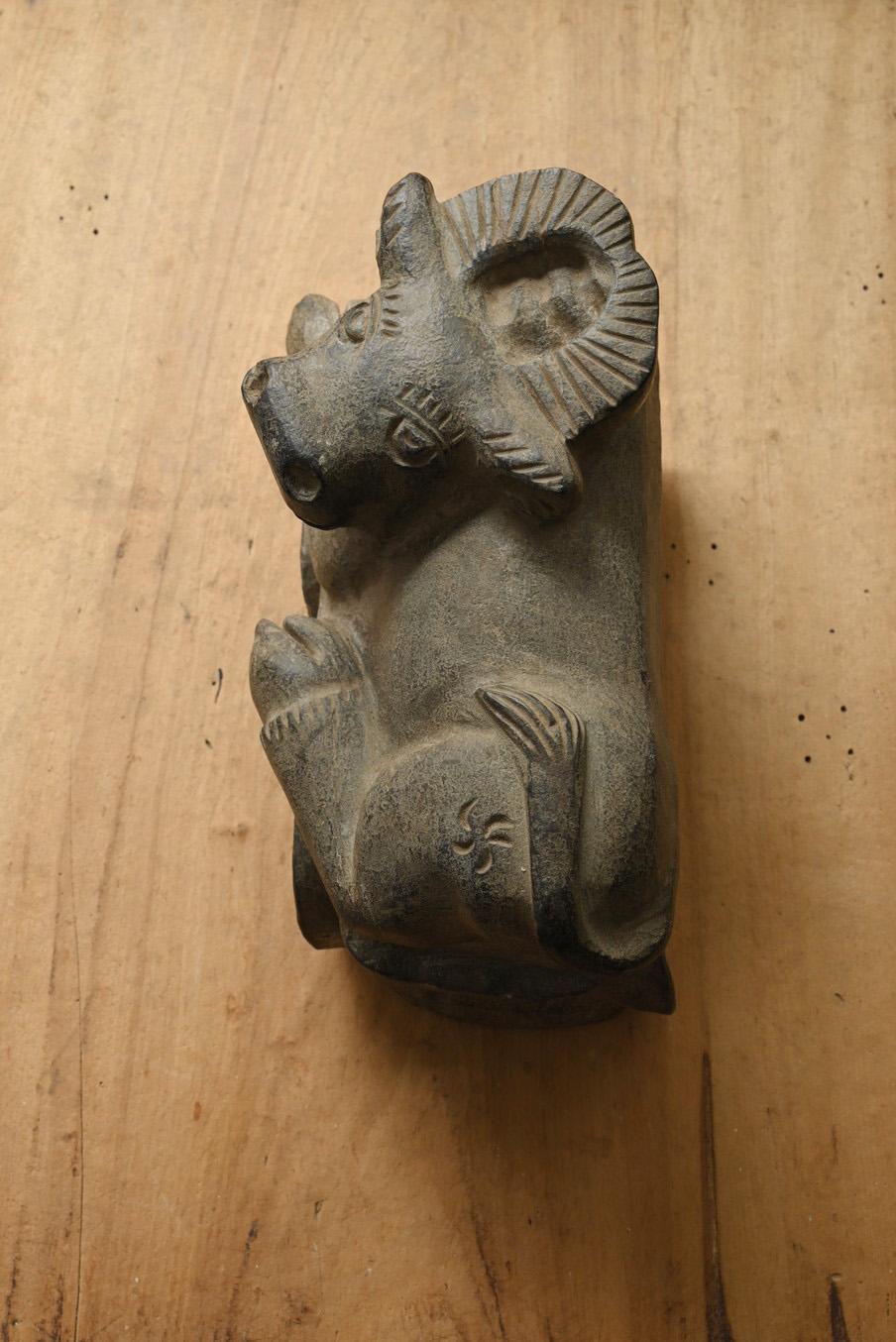 Other Old stone cow figurine from Korea or Japan/Before the 19th century/Deified cow For Sale