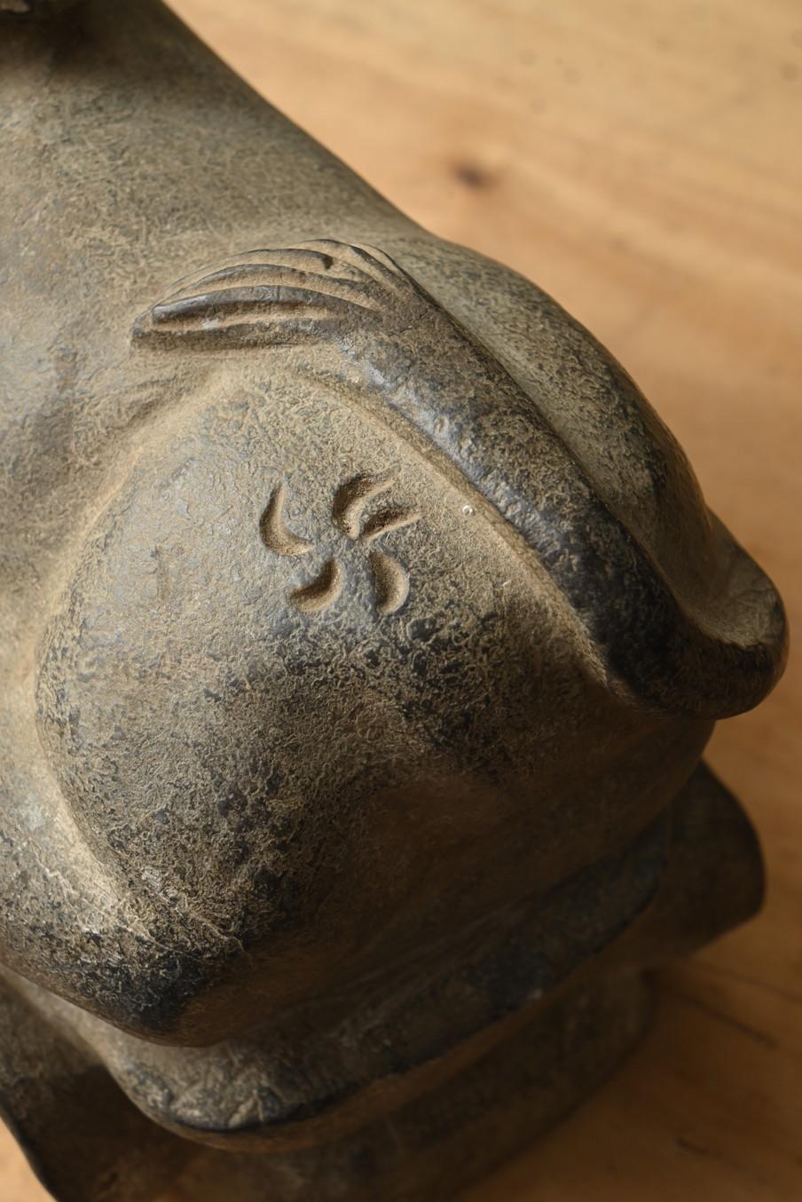 Hand-Carved Old stone cow figurine from Korea or Japan/Before the 19th century/Deified cow For Sale