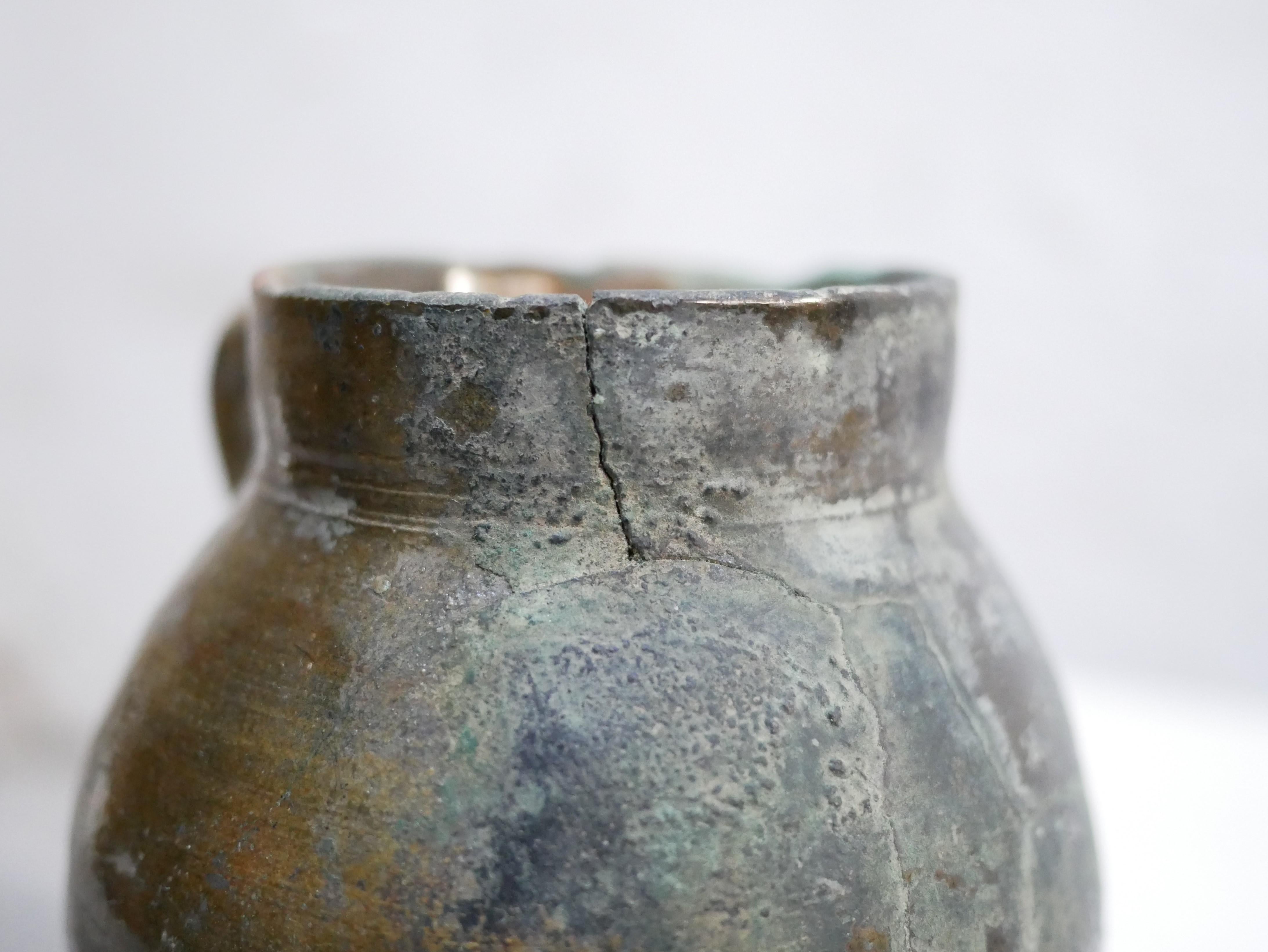 Old stoneware pot 4