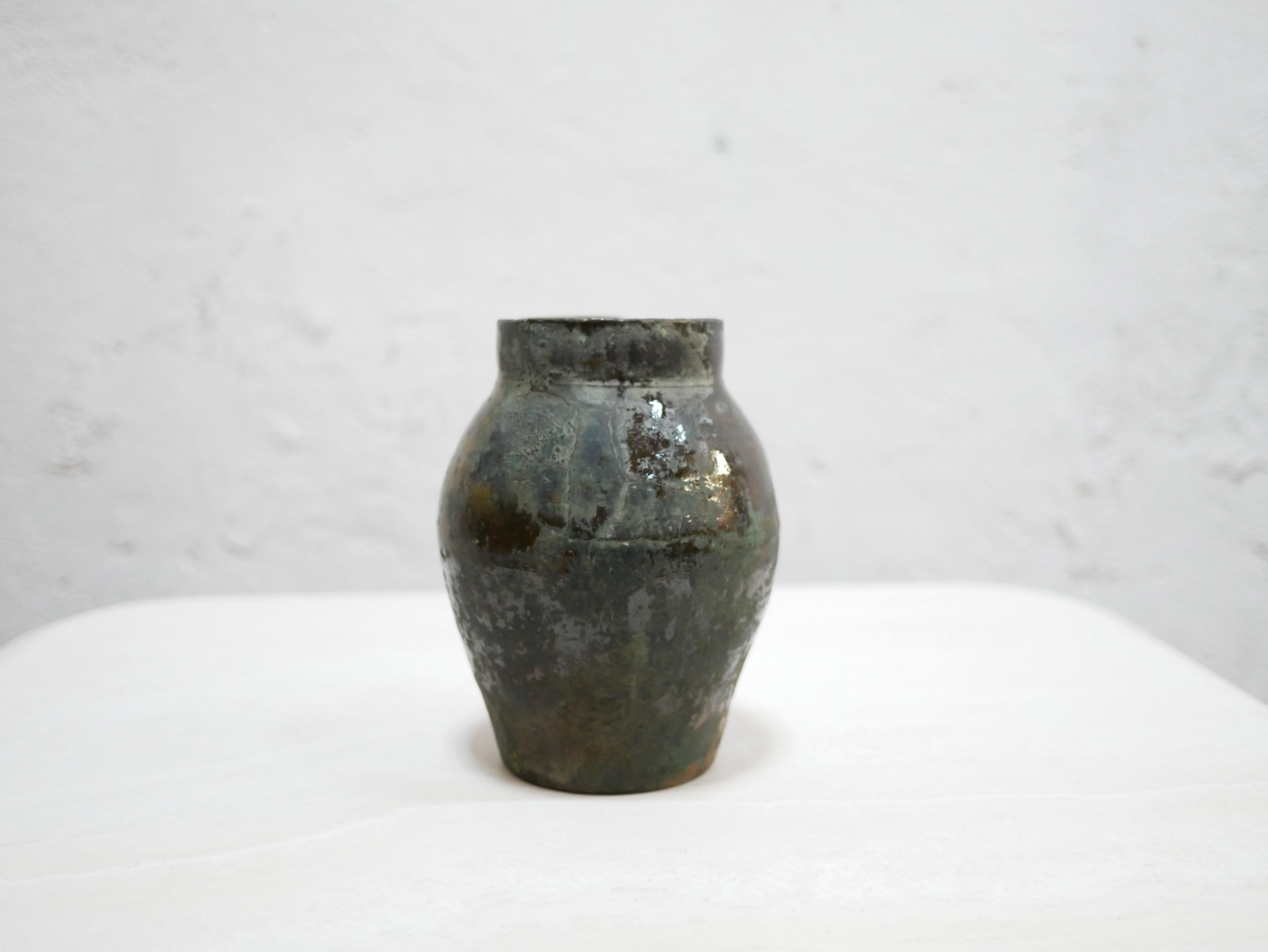 French Old stoneware pot For Sale