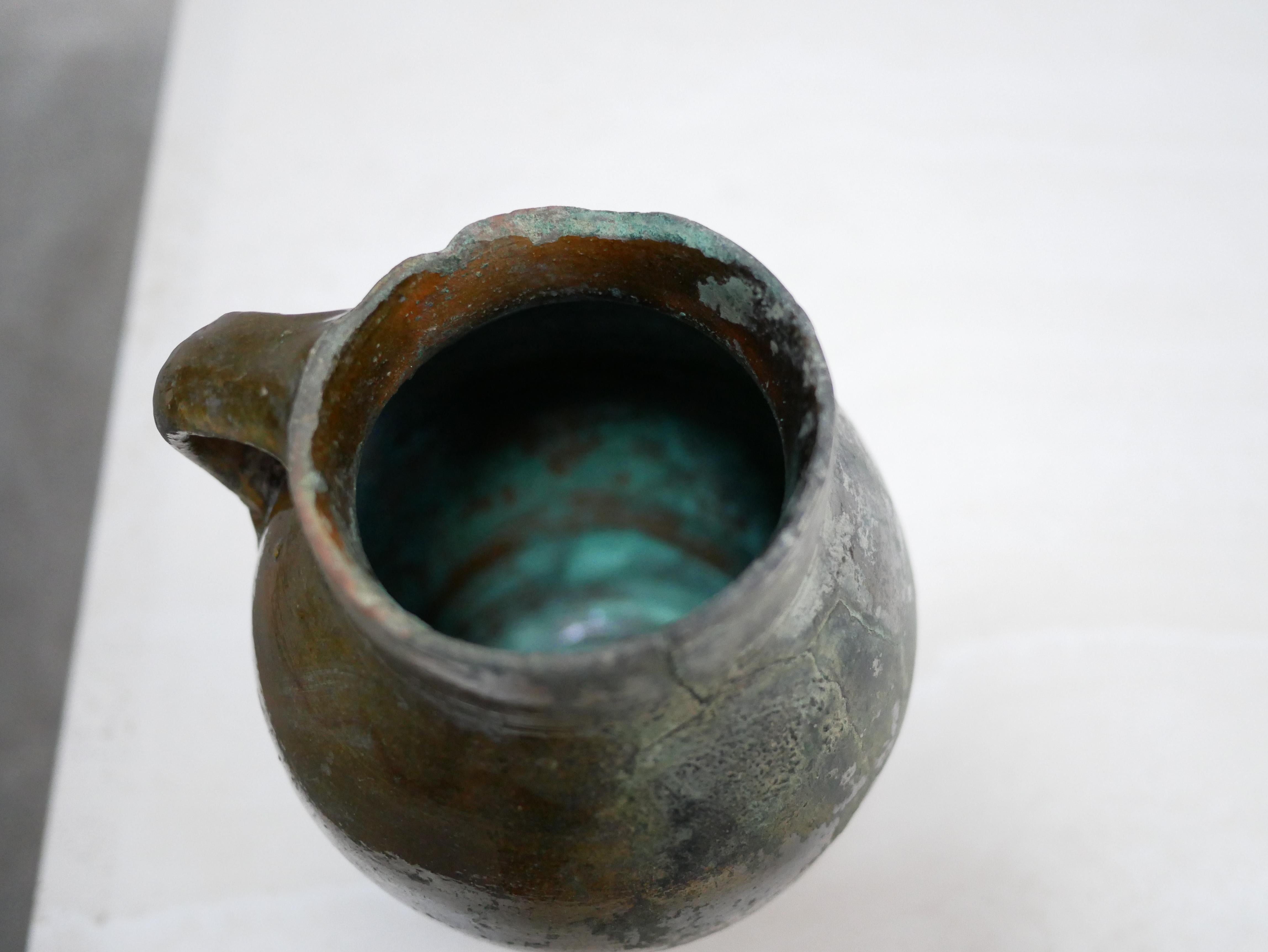 Old stoneware pot 3