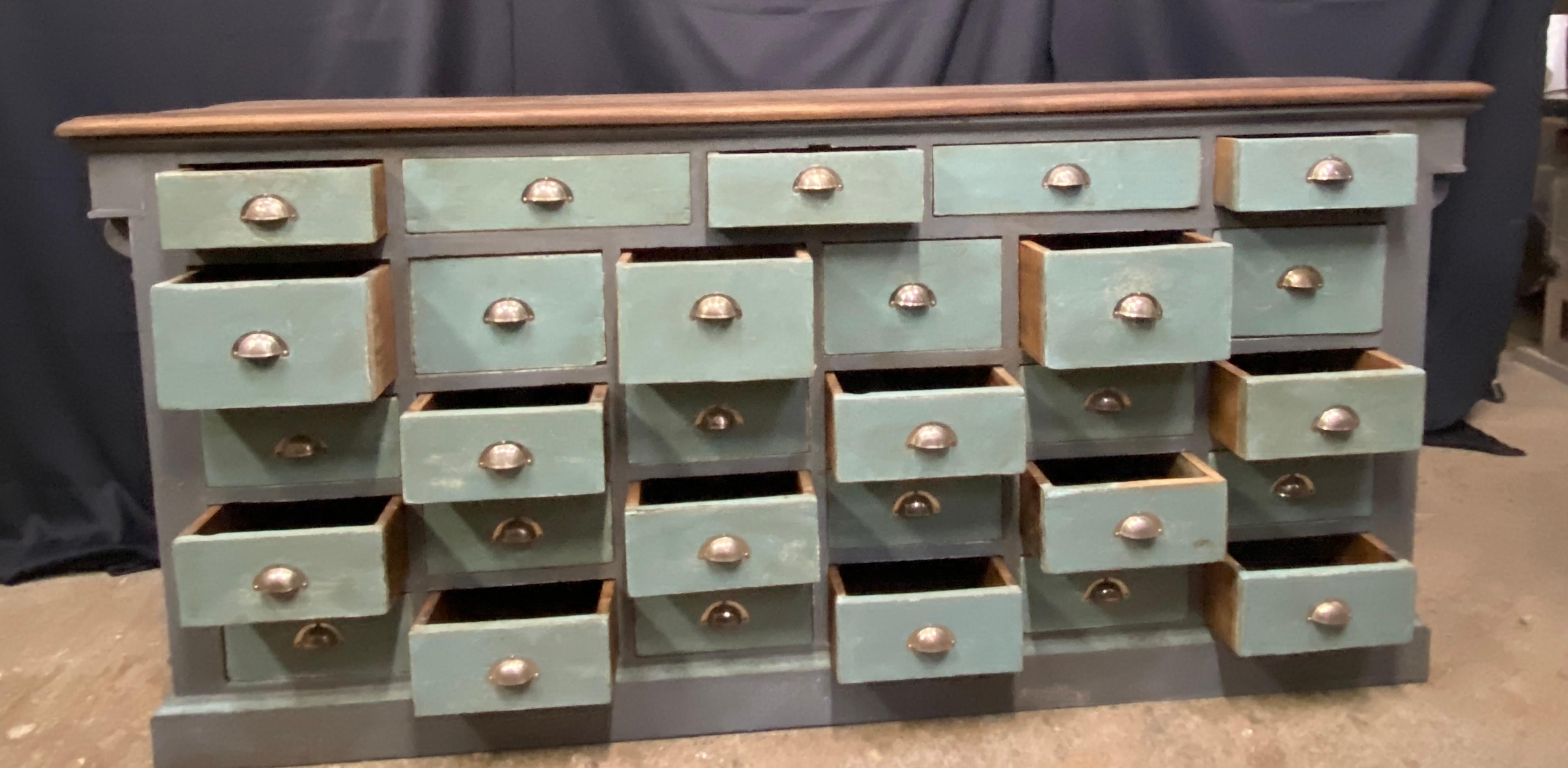 old store counter with 29 drawers dating from the end of the 19th century very b For Sale 5