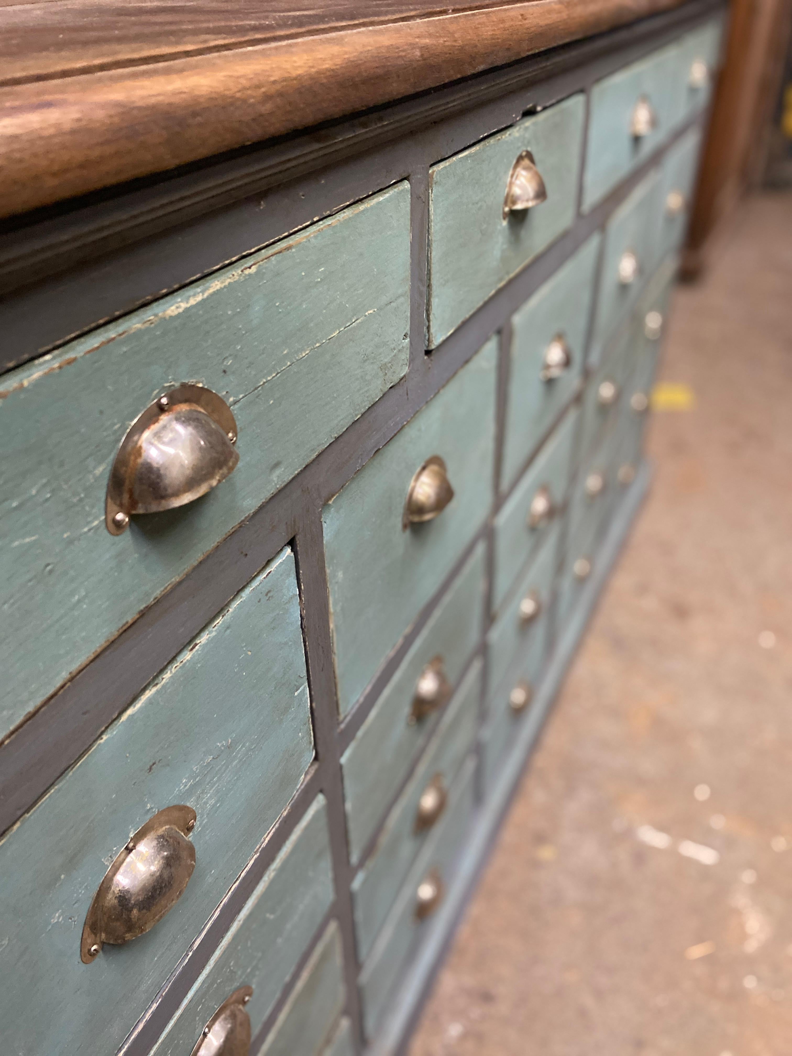 old store counter with 29 drawers dating from the end of the 19th century very b For Sale 6